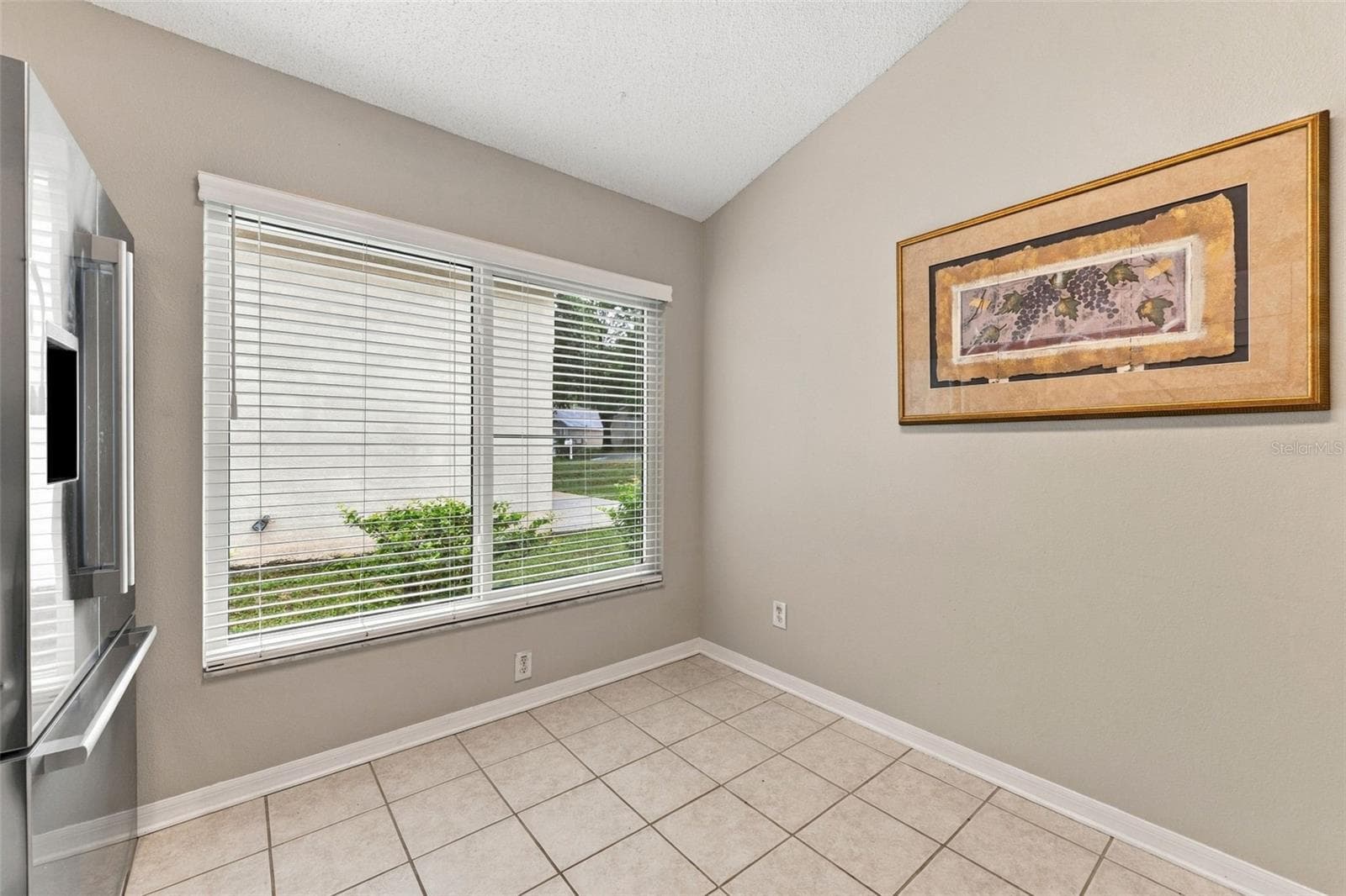 Single Family Residence at 609 CAPE COD CIR, VALRICO, photo 12 of 31