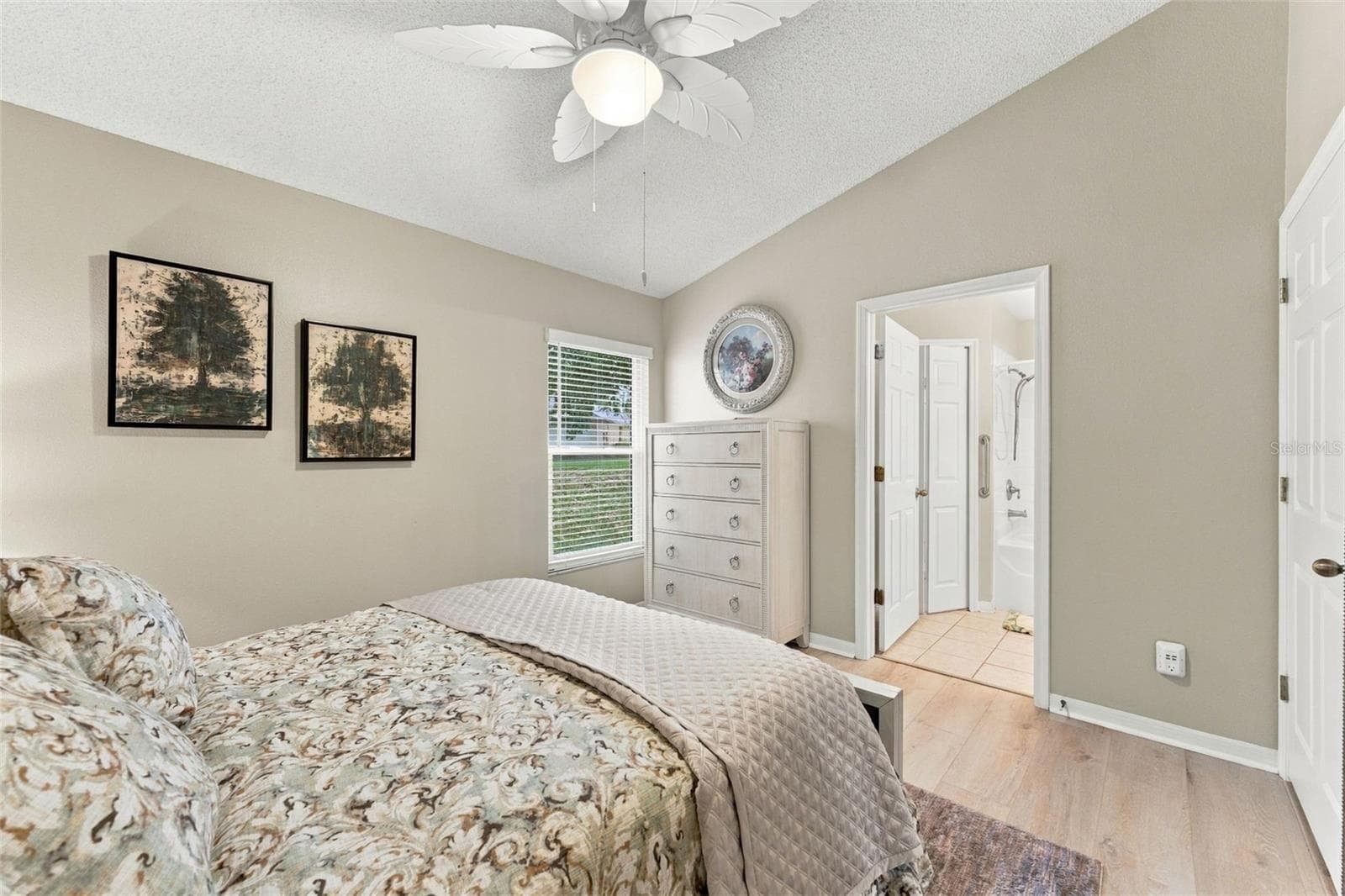 primary bedroom - 609 CAPE COD CIR, VALRICO