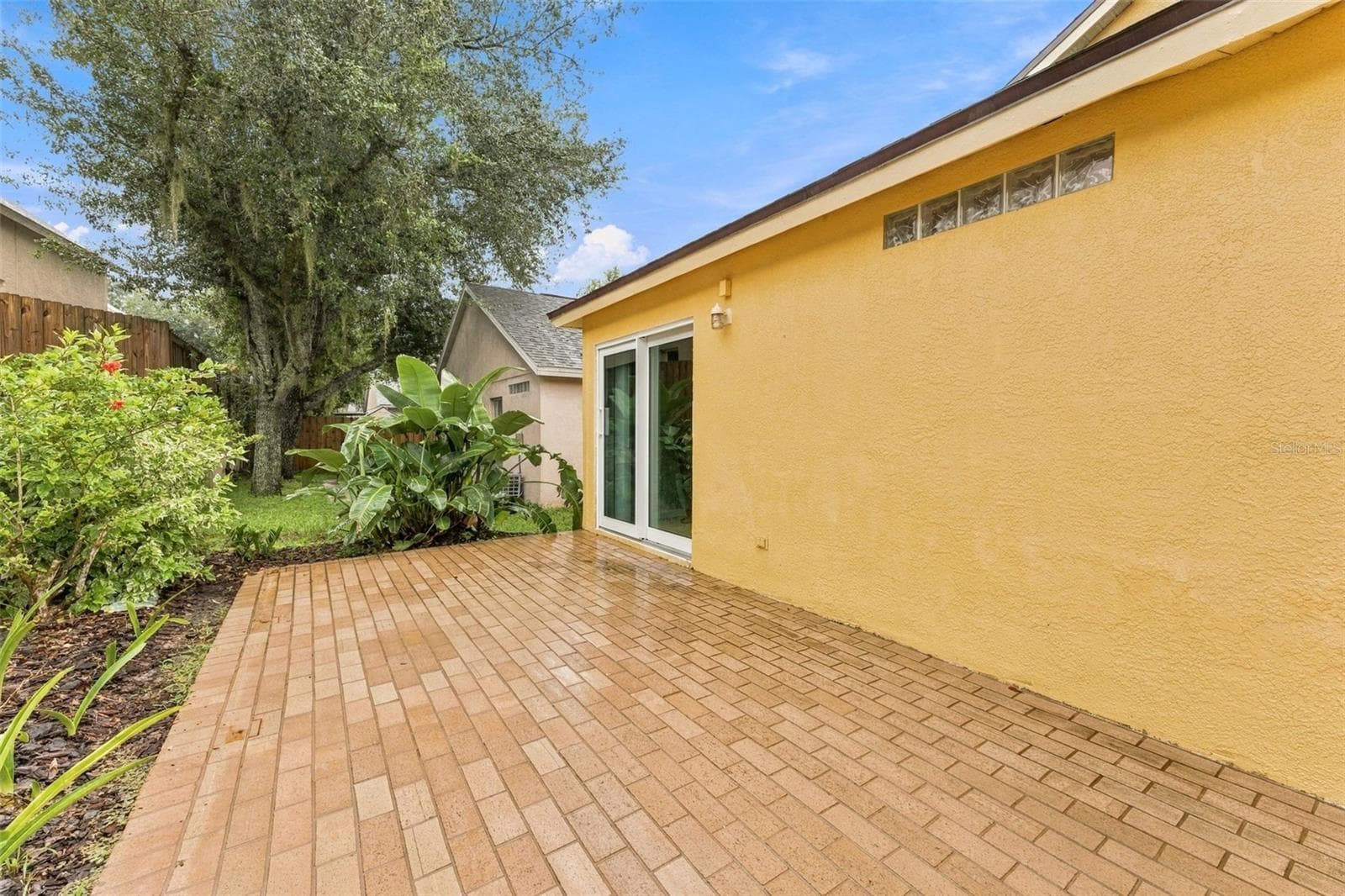 back patio - 609 CAPE COD CIR, VALRICO