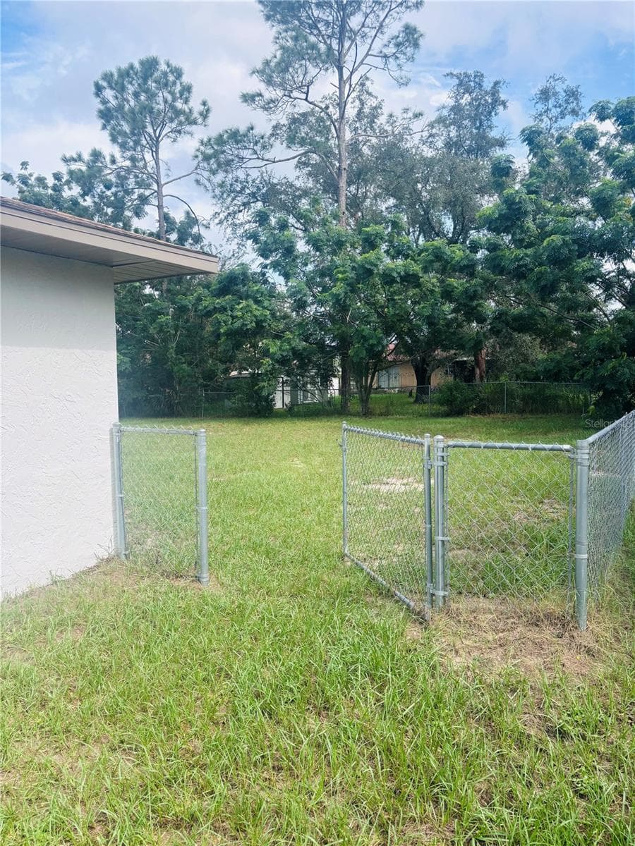 Single Family Residence at 30 SAPPHIRE WAY, OCALA, photo 15 of 16