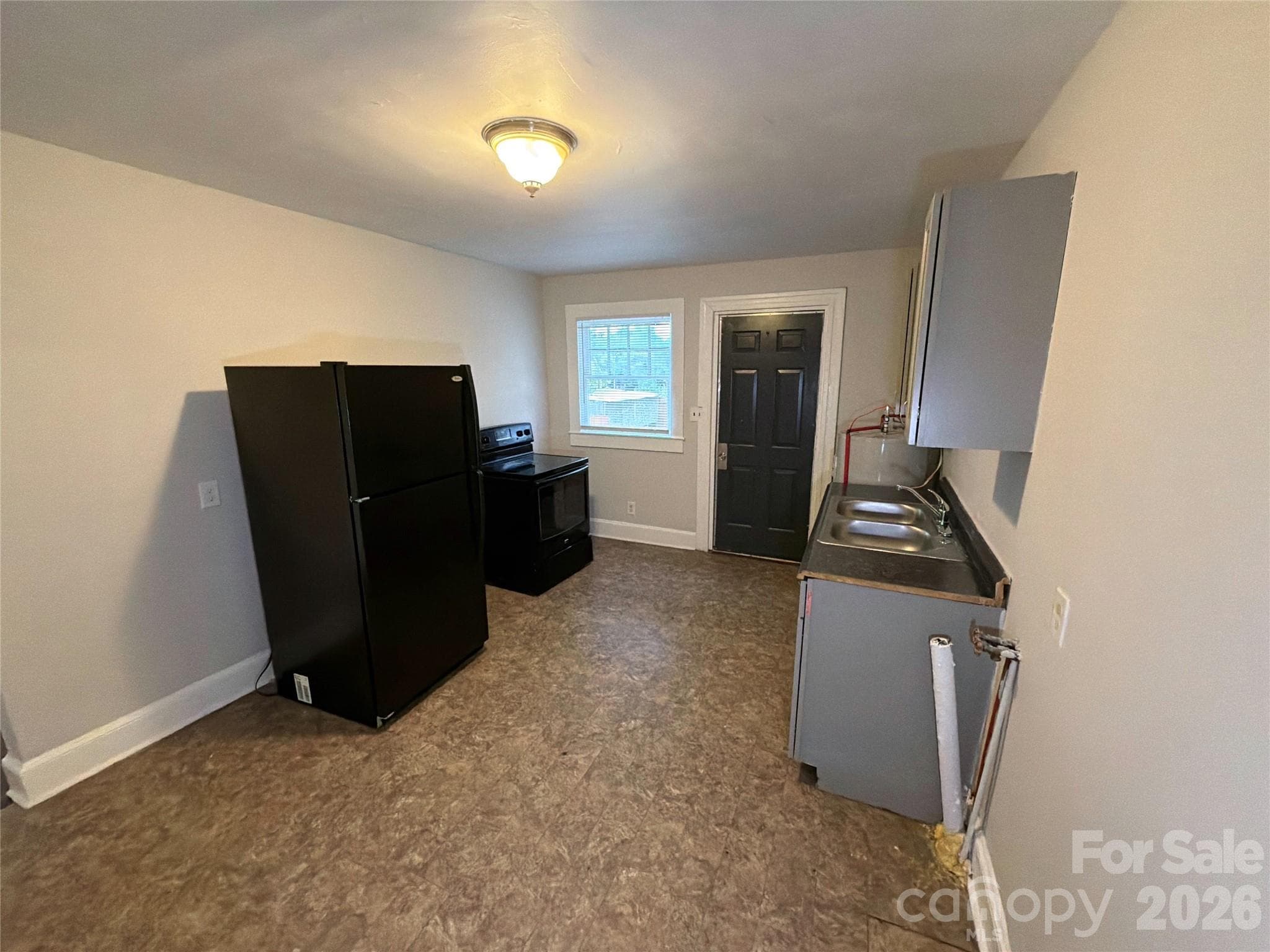 Duplex at 320 Harrison Street, Charlotte, photo 5 of 18