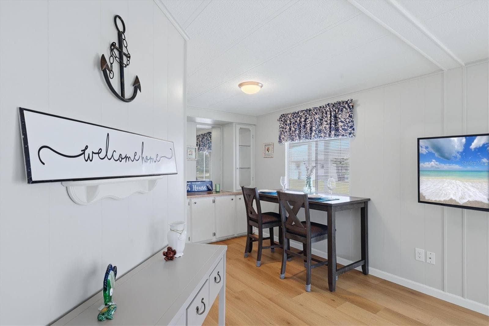 Manufactured Home at 240 VIA DE LUNA, ENGLEWOOD, photo 9 of 29