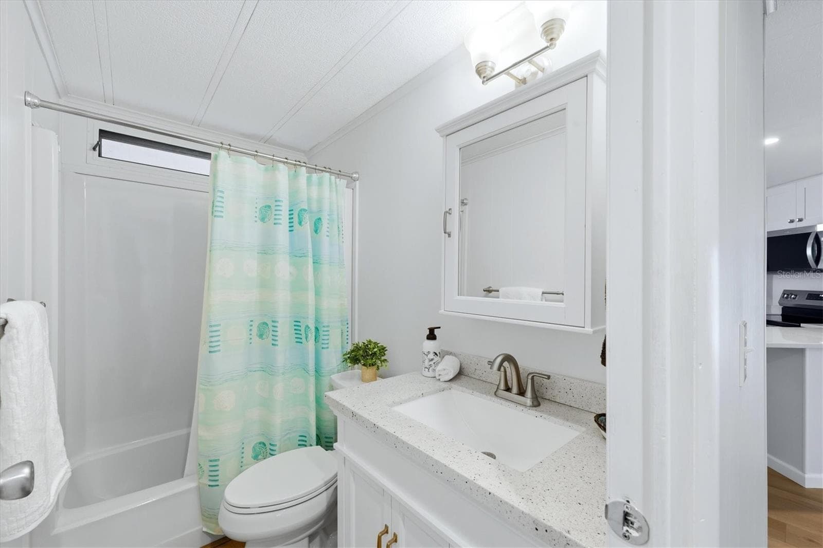 Manufactured Home at 240 VIA DE LUNA, ENGLEWOOD, photo 23 of 29