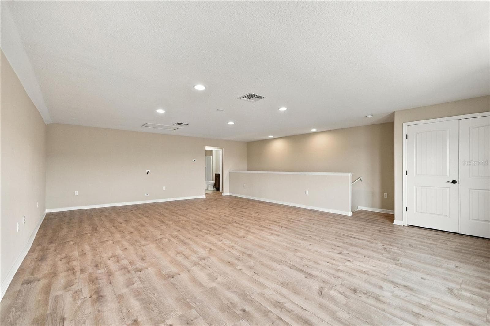 Single Family Residence at 492 PONTEVEDRA RD, DAVENPORT, photo 35 of 88