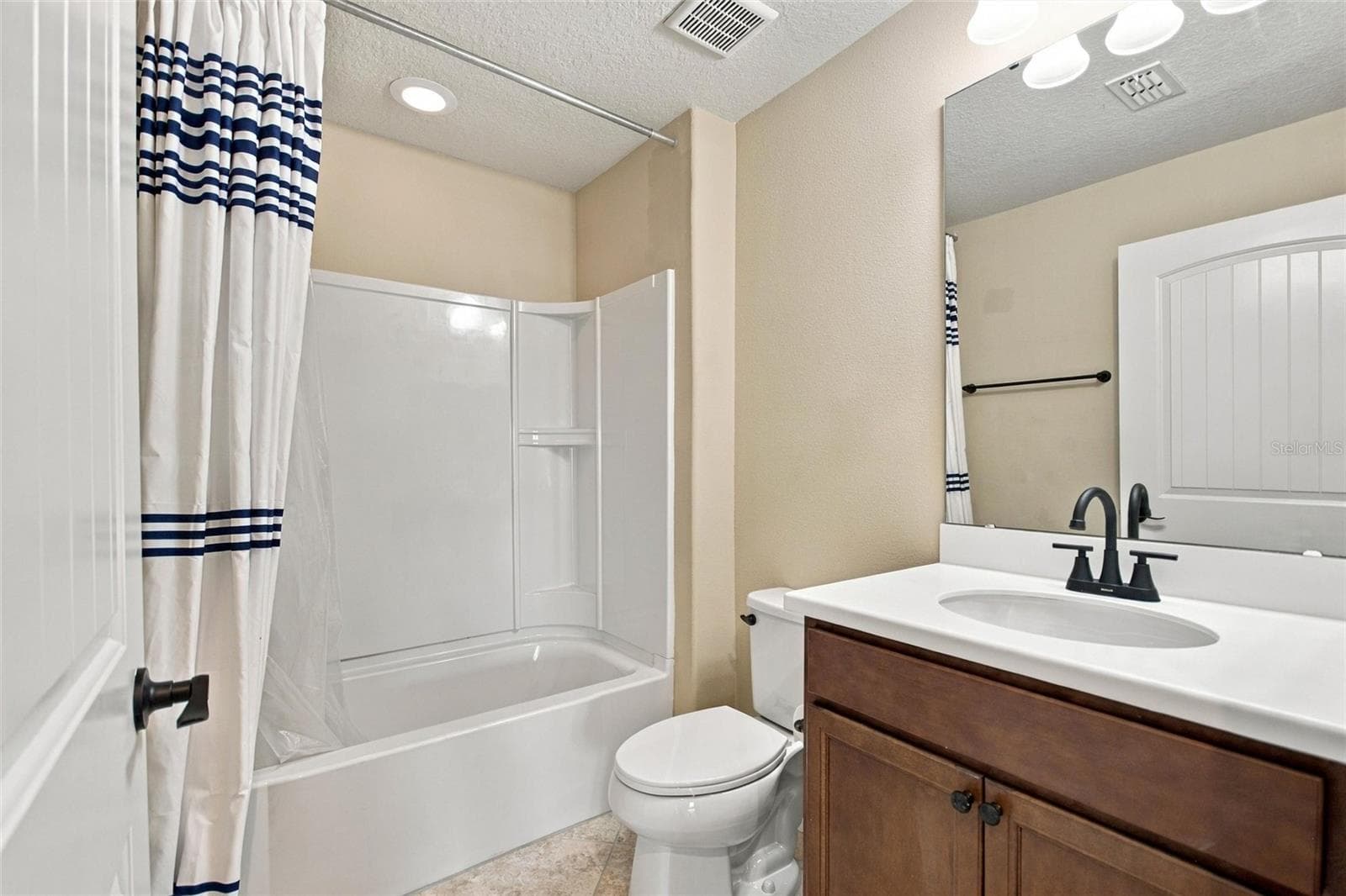 Single Family Residence at 492 PONTEVEDRA RD, DAVENPORT, photo 37 of 88