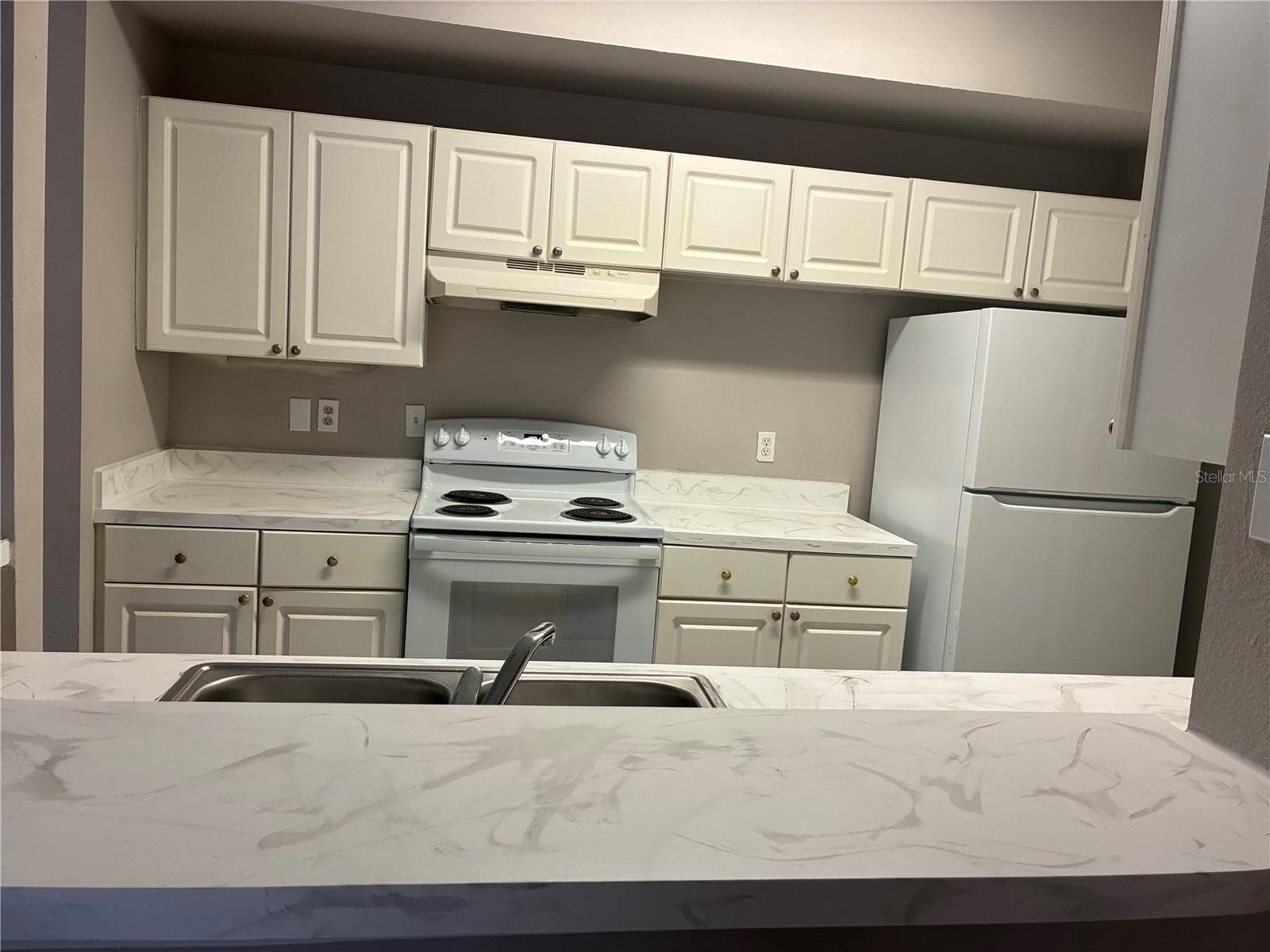 Kitchen - 5572 METROWEST BLVD #209, ORLANDO
