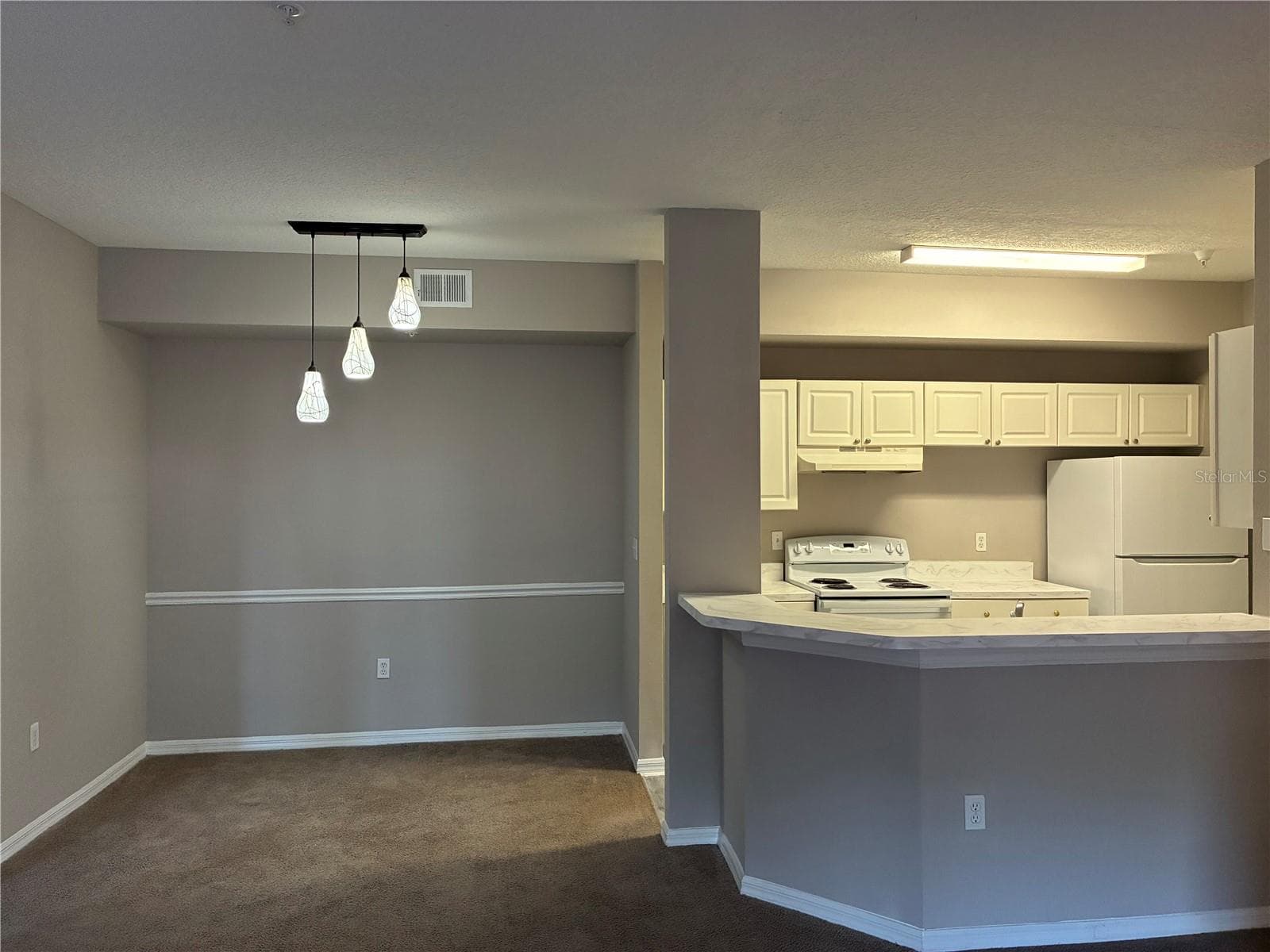 Dining area - 5572 METROWEST BLVD #209, ORLANDO