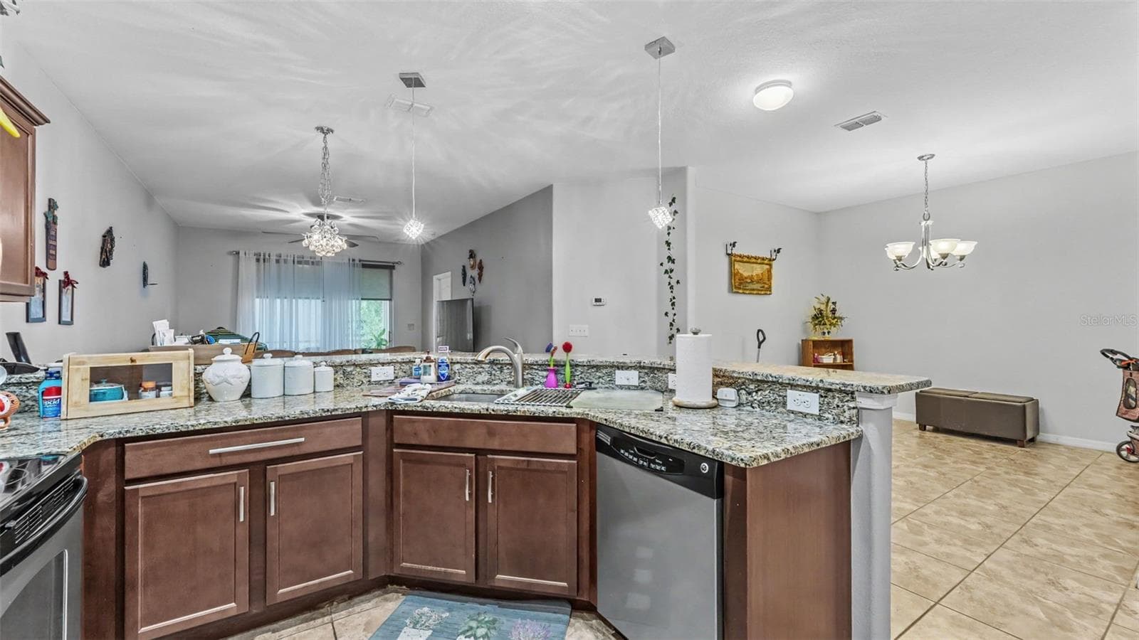 Villa at 4069 SHADE TREE LN, LAKELAND, photo 10 of 39