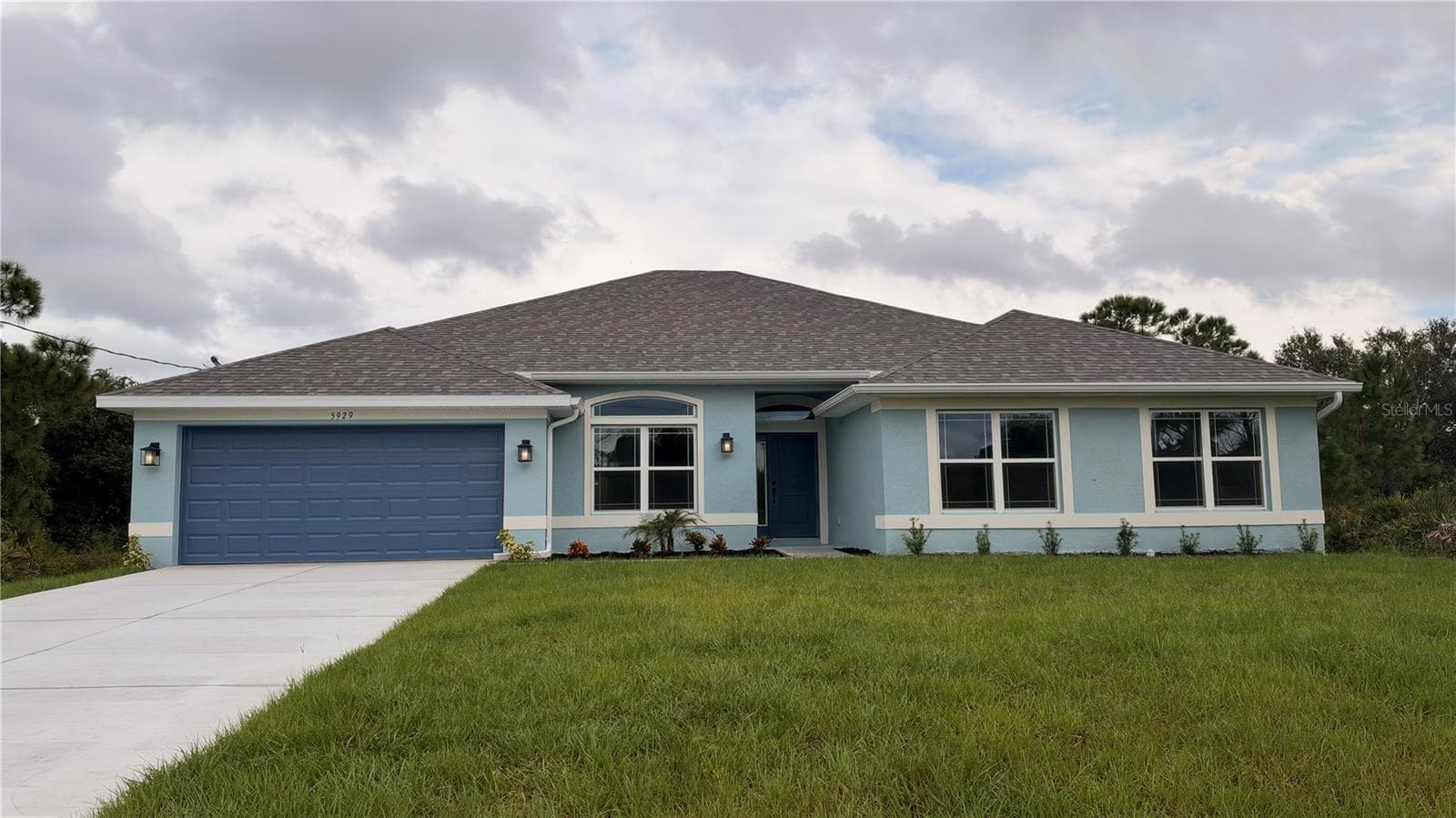 Single Family Residence at 5929 HORNBUCKLE BLVD, NORTH PORT, photo 2 of 15