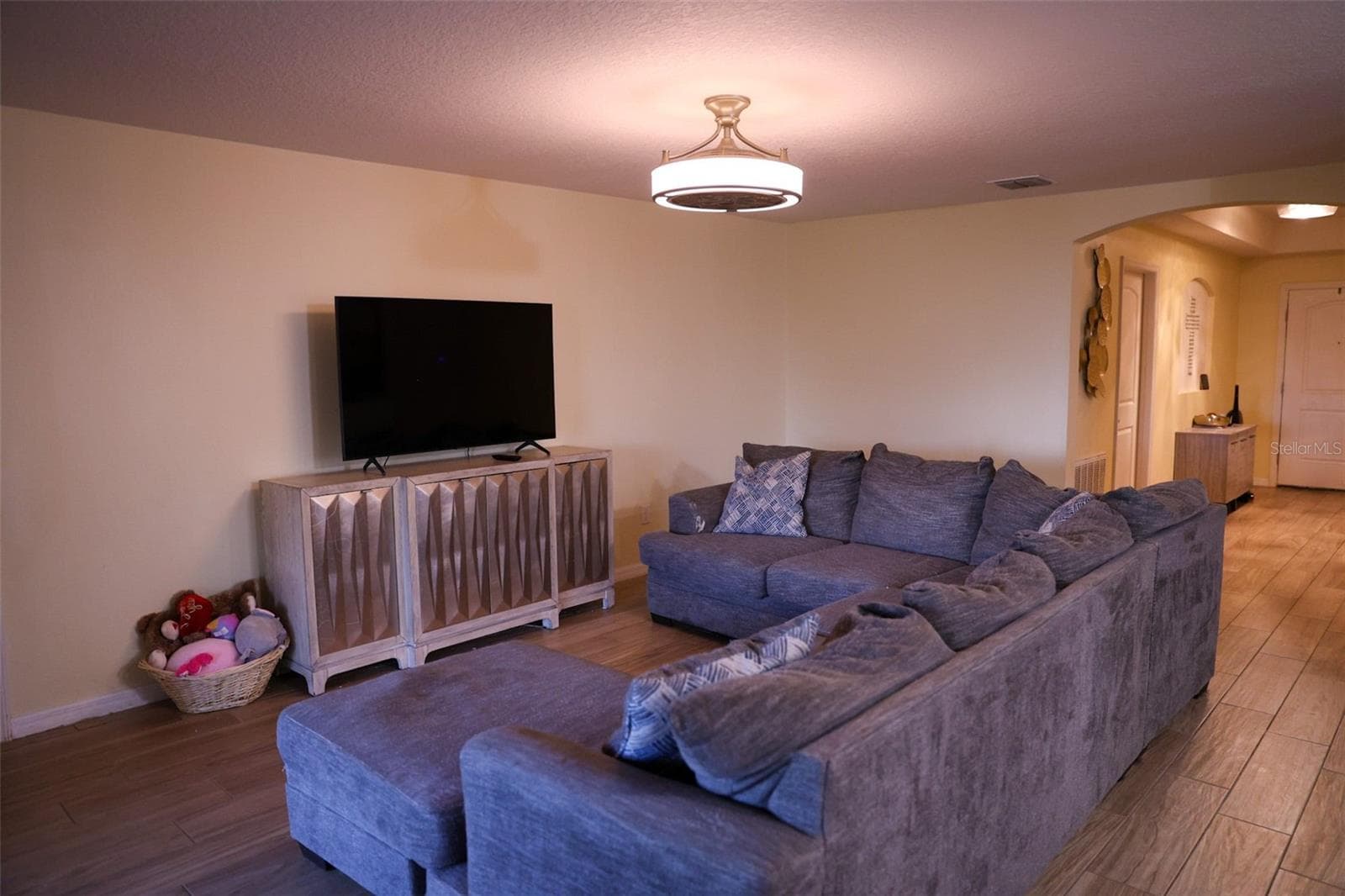 Single Family Residence at 2113 GENEVA DR, LAKELAND, photo 8 of 26