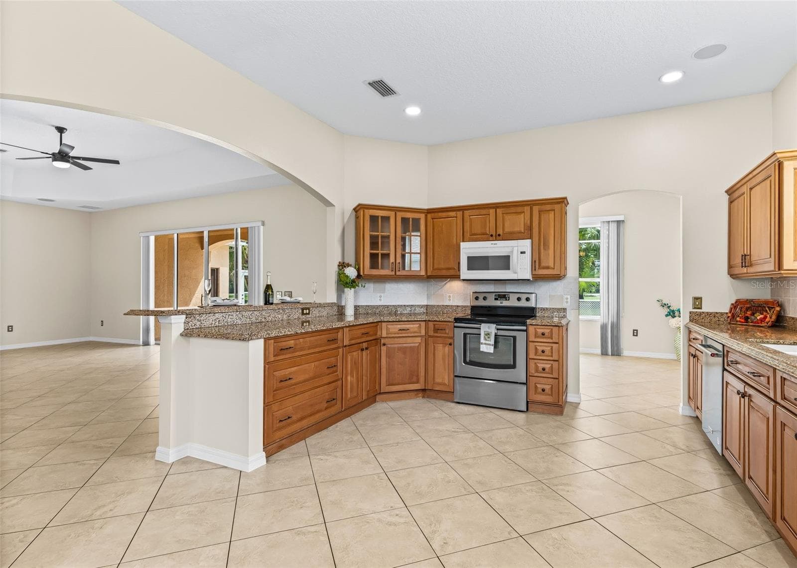 Single Family Residence at 1802 ESTAFANA WAY, THE VILLAGES, photo 23 of 58
