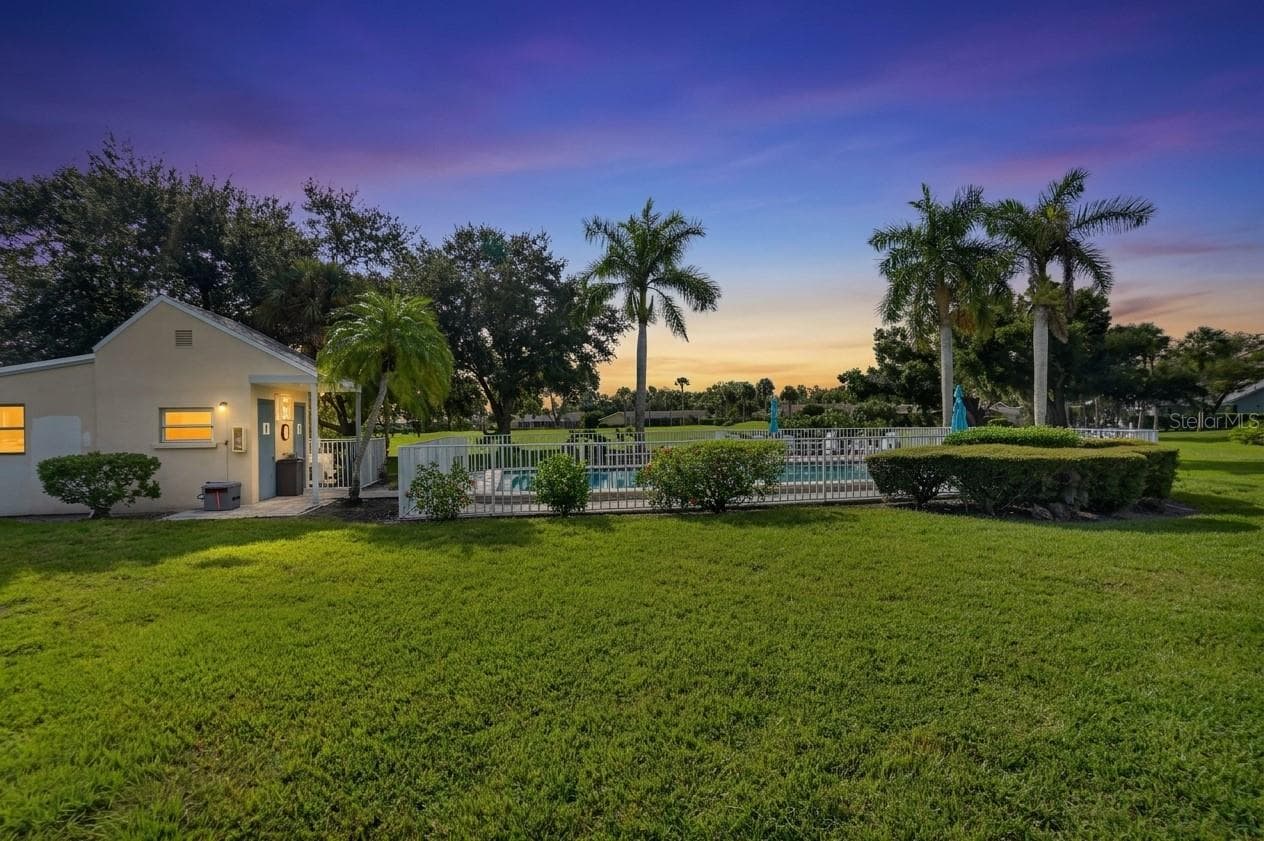 Villa at 2319 LAKESIDE MEWS #B3, SARASOTA, photo 35 of 50