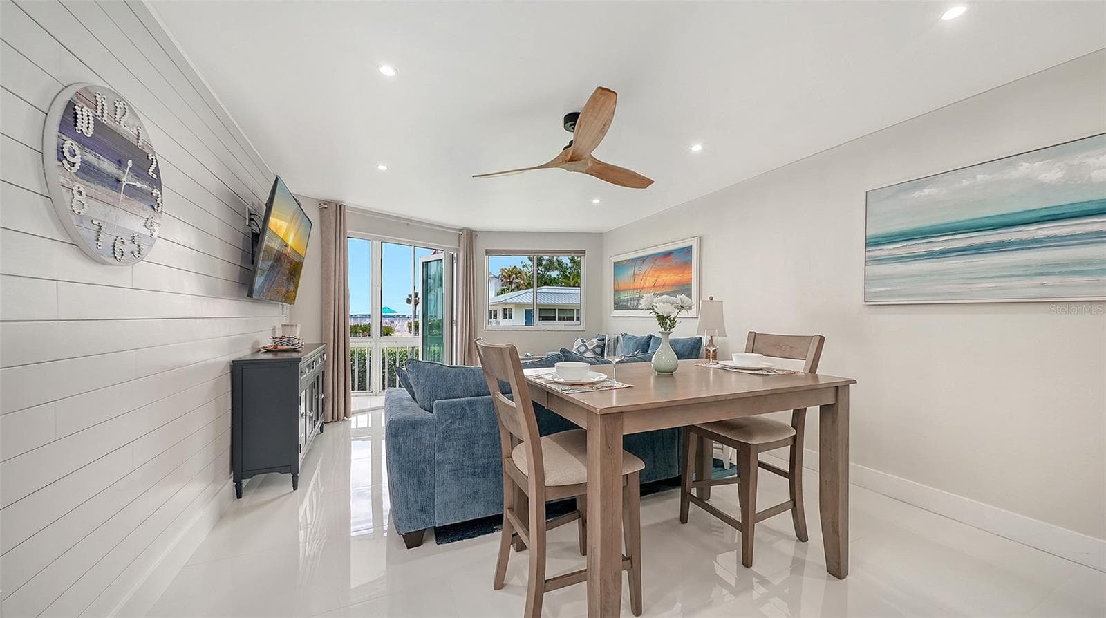 Coastal vibe with shiplap walls - 771 JOHN RINGLING BLVD #5, SARASOTA