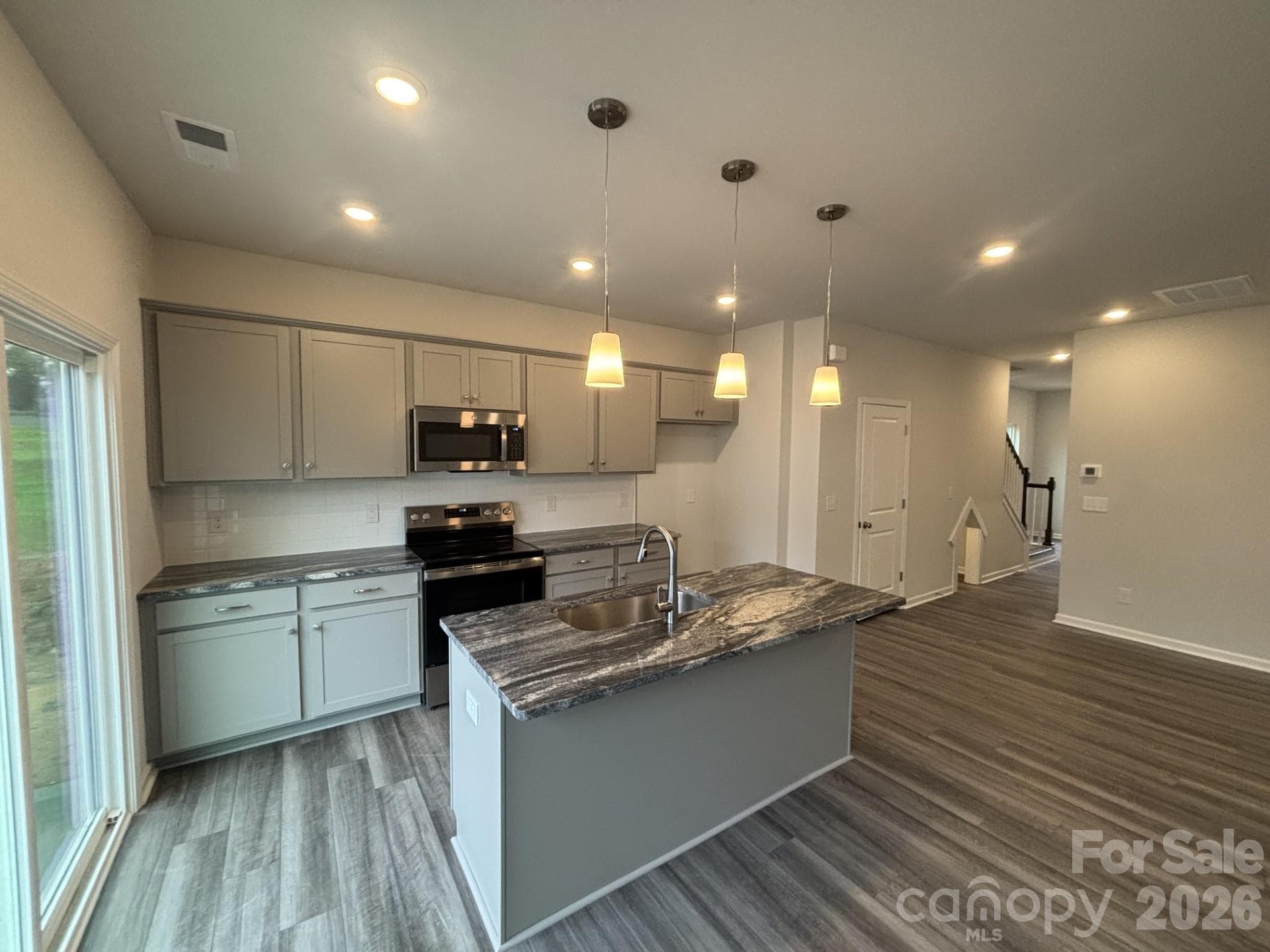 Townhouse at 3604 Teslow Drive, Charlotte, photo 3 of 9