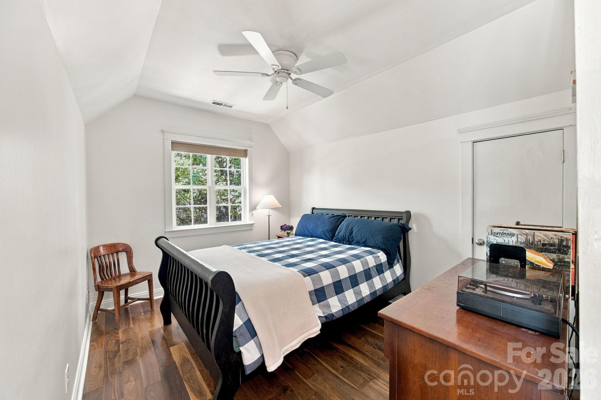 Single Family Residence at 8214 Ballymore Court, Huntersville, photo 15 of 28