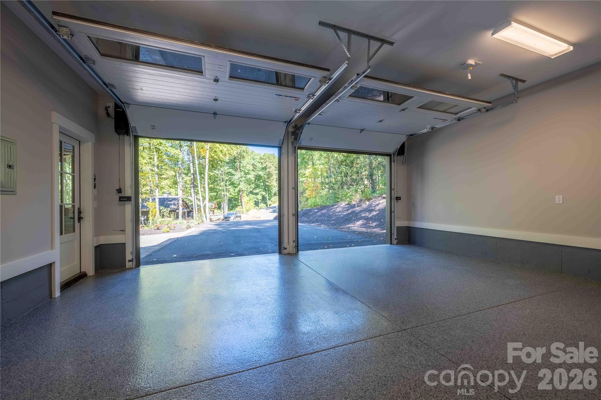 Garage - 100 Dartmouth Way, Waynesville