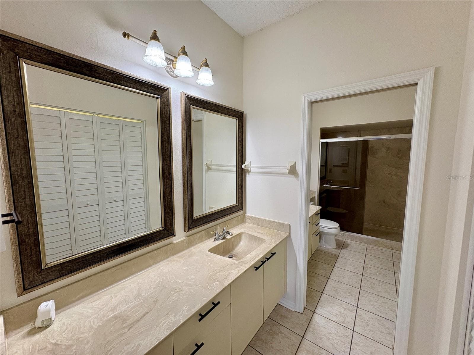 Primary Bath Vacant - 5535 HAMPSTEAD HEATH #45, SARASOTA