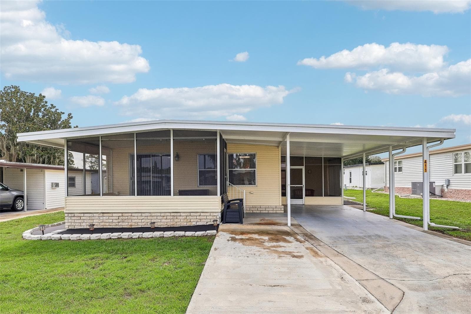Mobile Home at 411 PALO VERDE DR, LEESBURG, photo 2 of 43