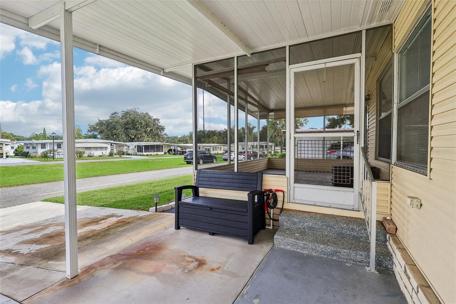 Mobile Home at 411 PALO VERDE DR, LEESBURG, photo 5 of 43