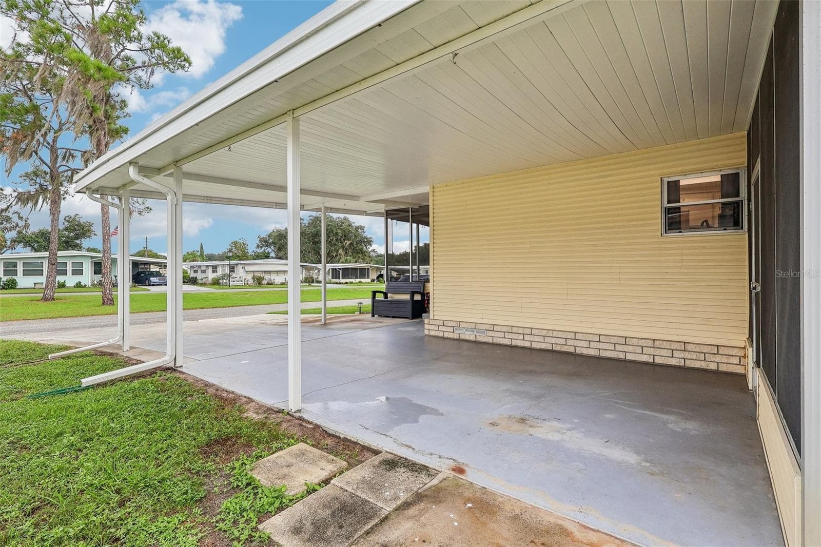 Mobile Home at 411 PALO VERDE DR, LEESBURG, photo 7 of 43