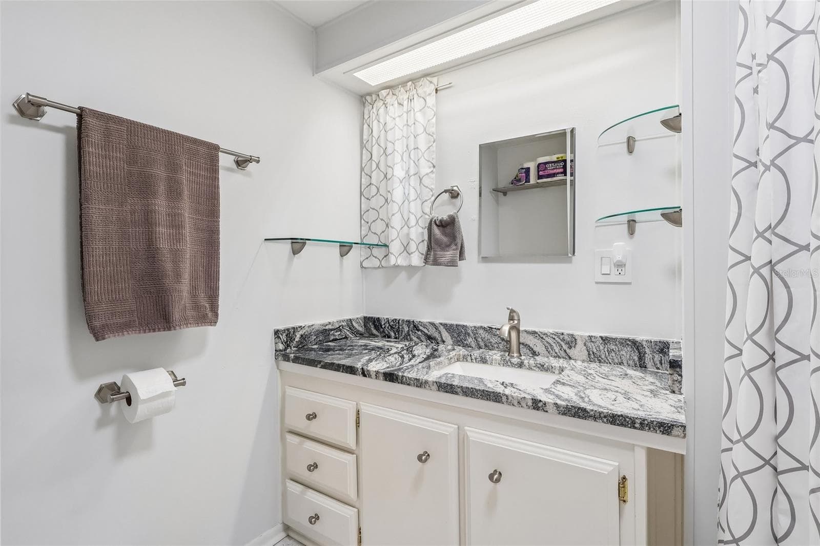 Mobile Home at 411 PALO VERDE DR, LEESBURG, photo 26 of 43