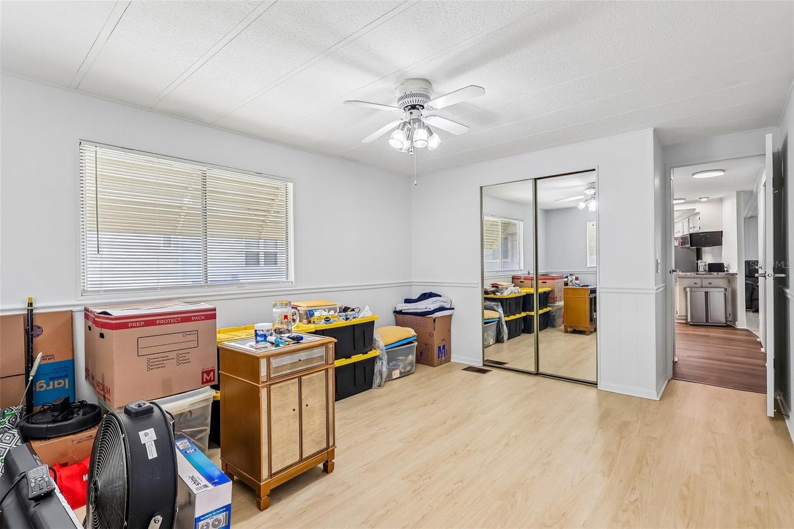 Mobile Home at 411 PALO VERDE DR, LEESBURG, photo 33 of 43