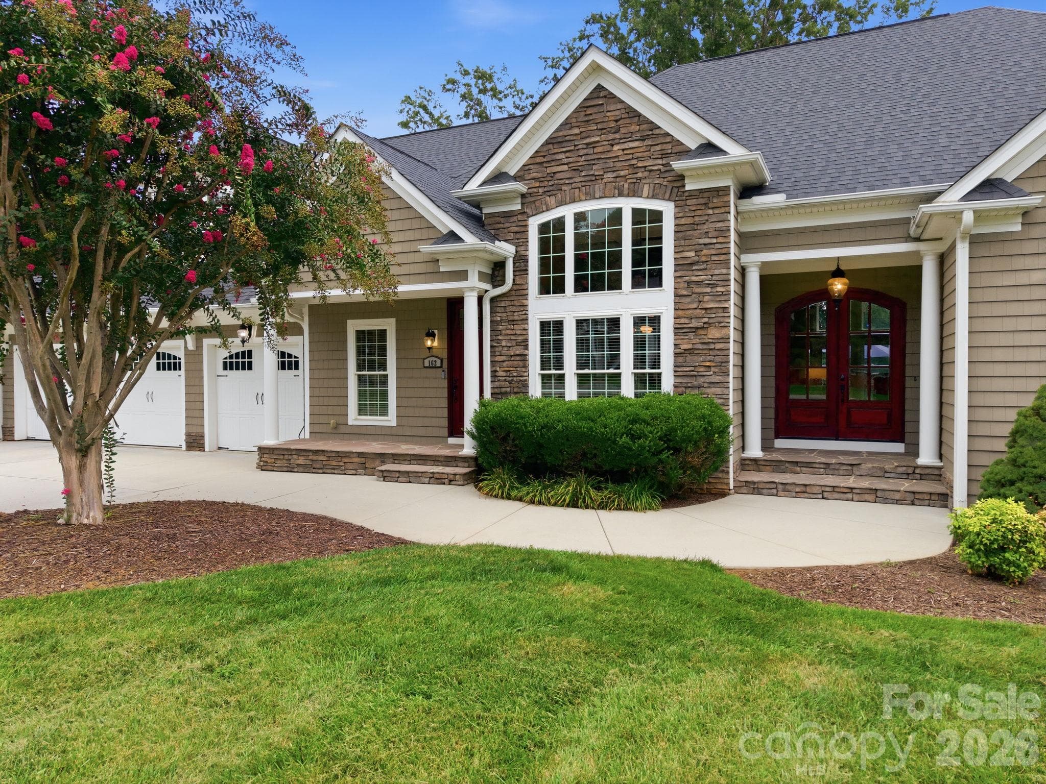 Single Family Residence at 162 Sagemore Road, Mooresville, photo 3 of 48