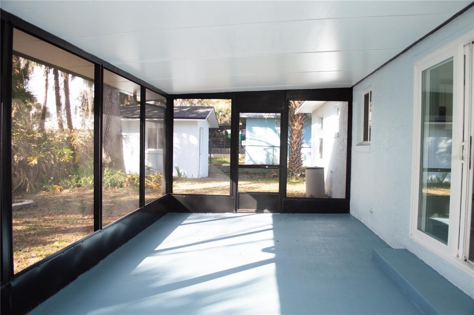 screen porch - 168 N CORY DR, EDGEWATER