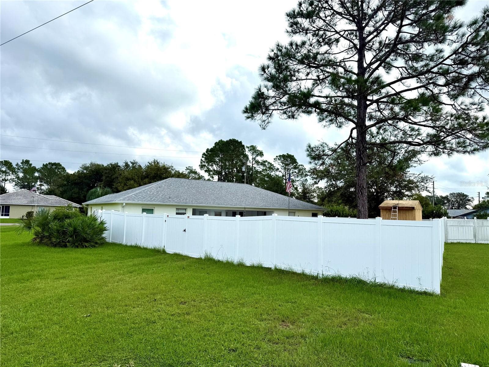 Side view - 72 PRATTWOOD LN, PALM COAST