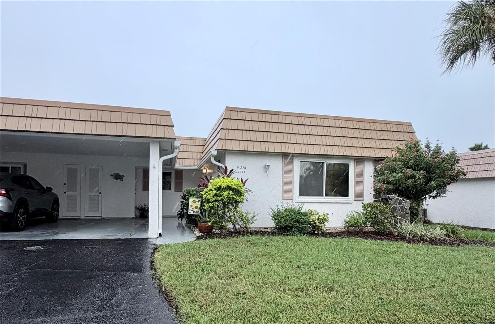 FRONT EXTERIOR - 2320 AQUABLUFF PL #V274, SARASOTA