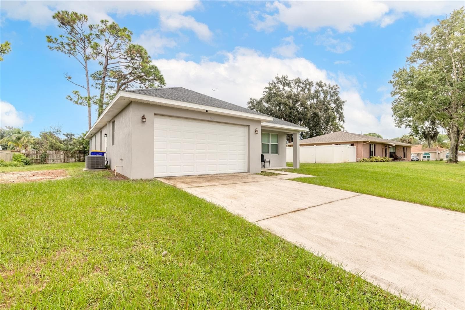 Single Family Residence at 2625 TRAVELERS PALM DR, EDGEWATER, photo 16 of 39