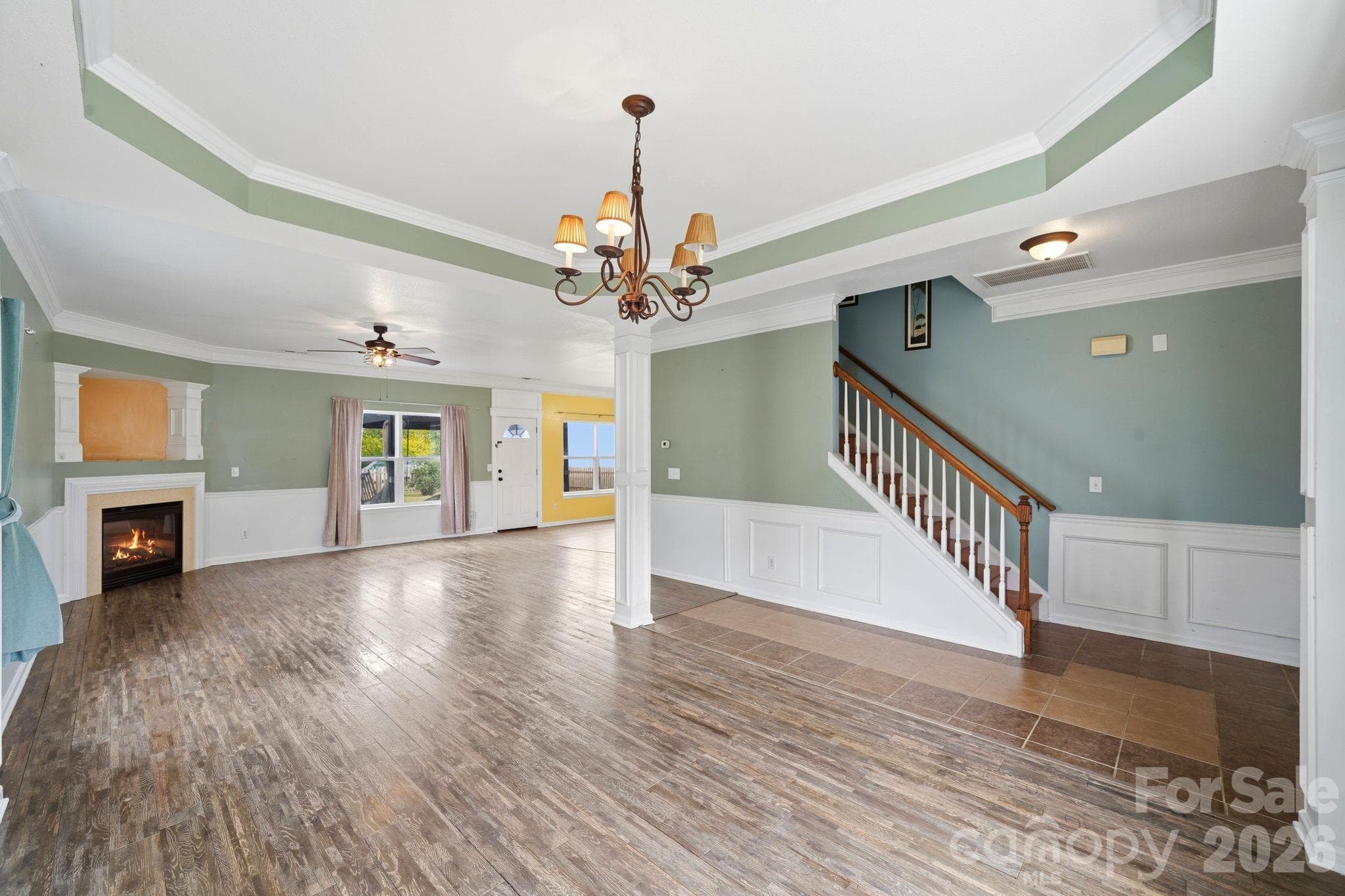 Single Family Residence at 16342 Hayfield Road, Charlotte, photo 3 of 38