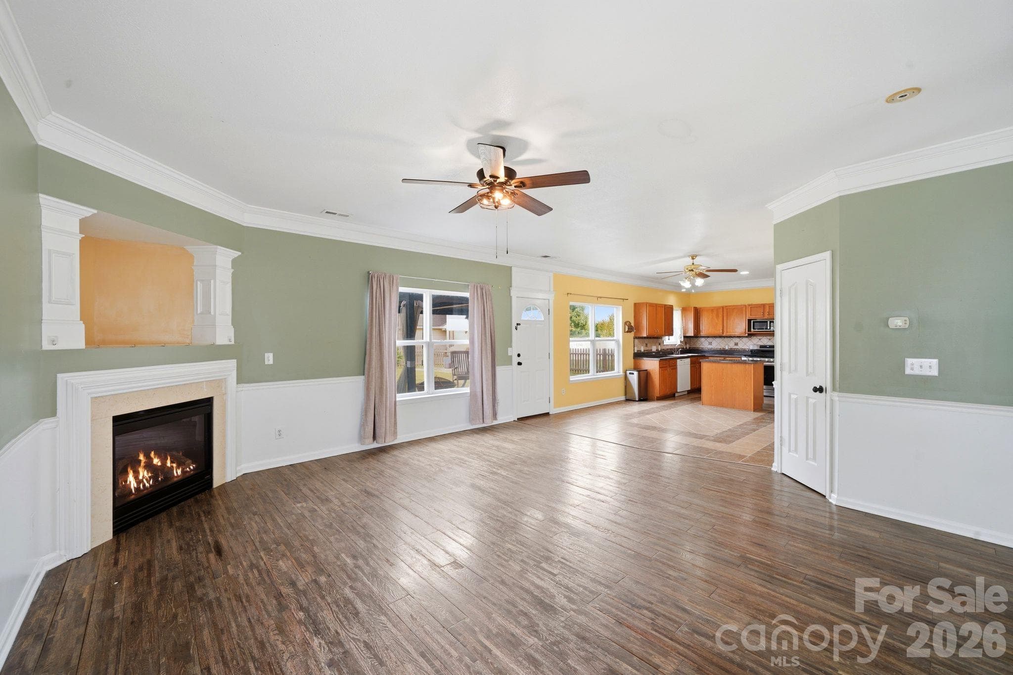 Single Family Residence at 16342 Hayfield Road, Charlotte, photo 4 of 38