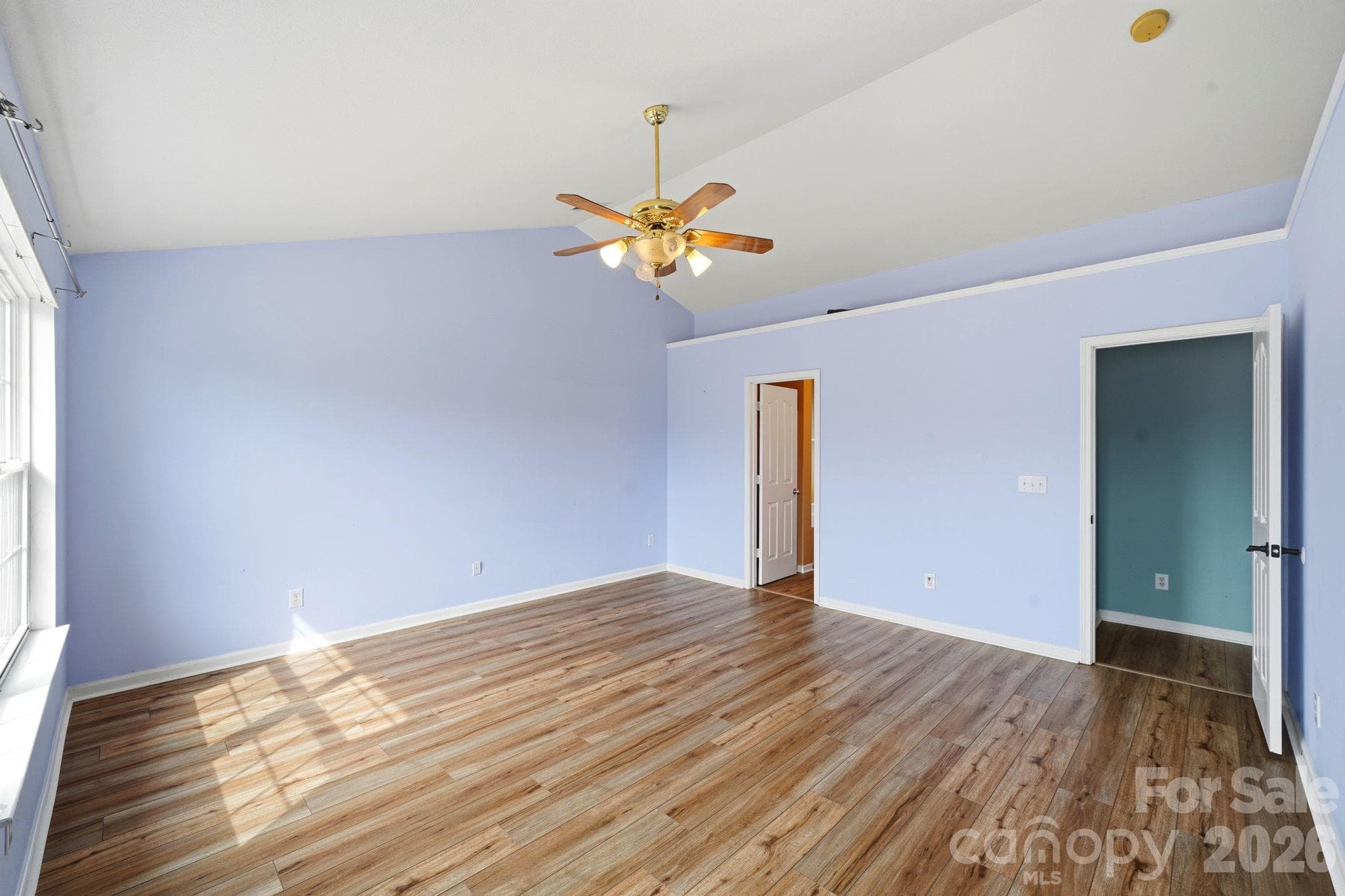 Single Family Residence at 16342 Hayfield Road, Charlotte, photo 16 of 38
