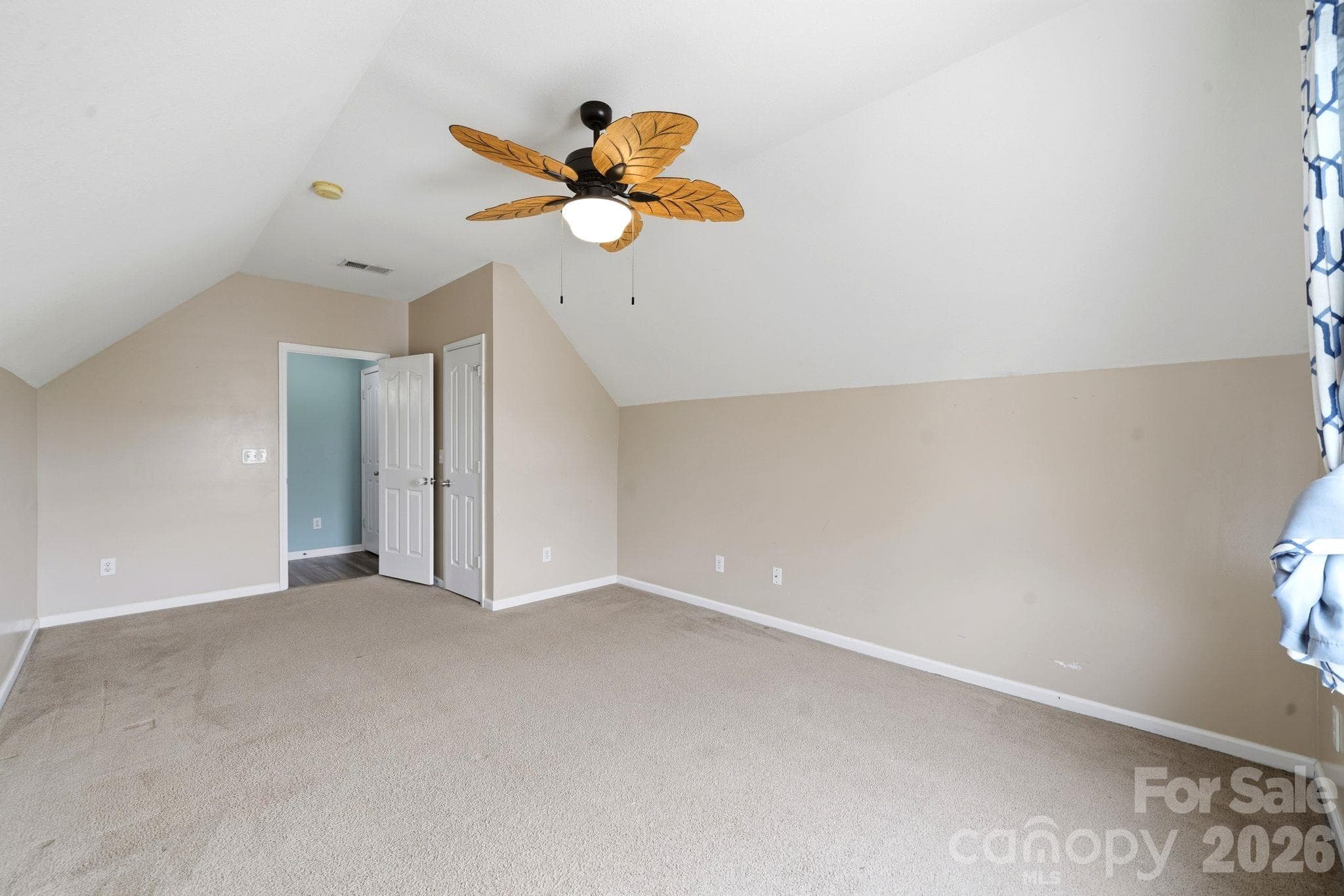 Single Family Residence at 16342 Hayfield Road, Charlotte, photo 22 of 38