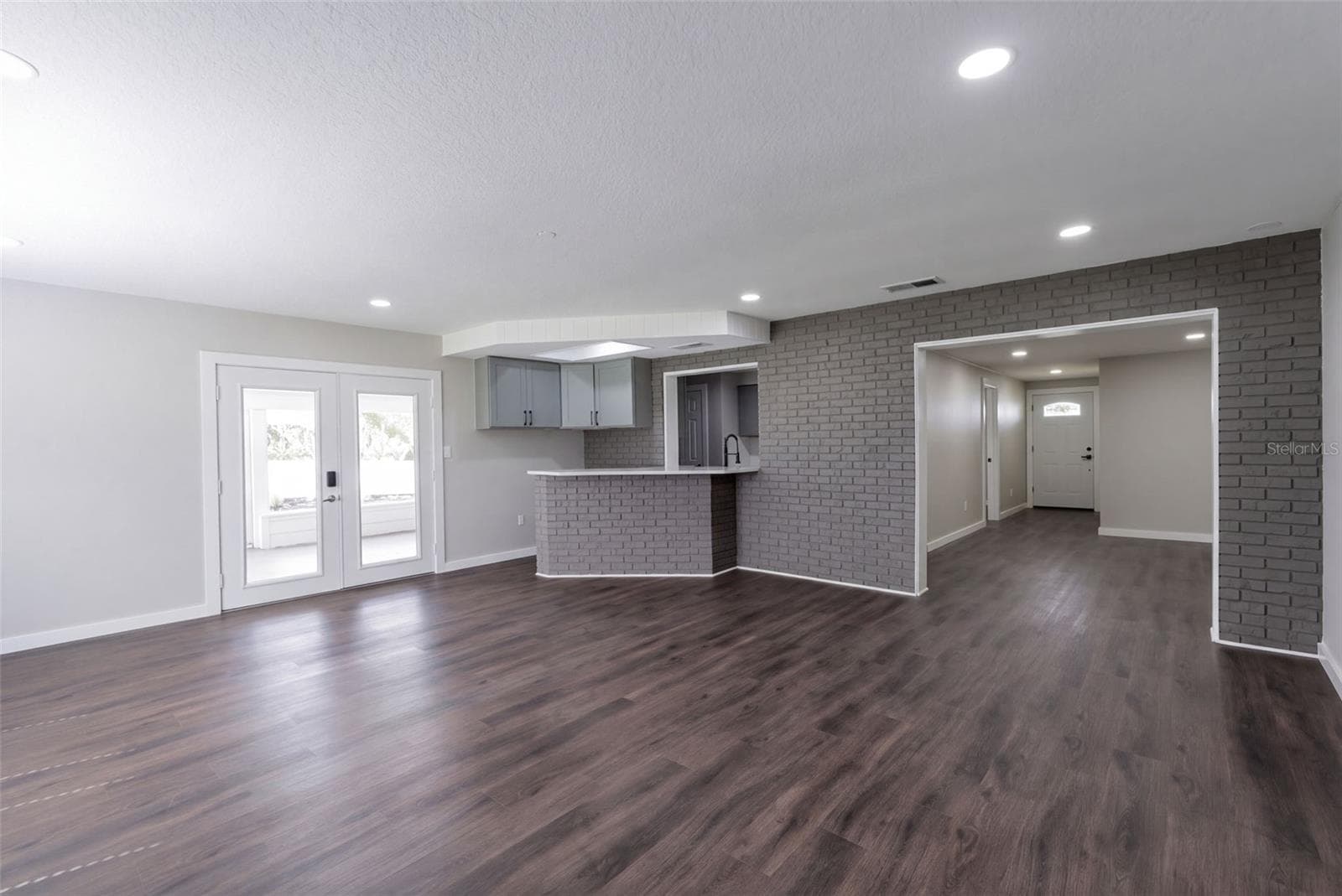 Single Family Residence at 24 W GARDEN AVE, WINTER GARDEN, photo 14 of 66