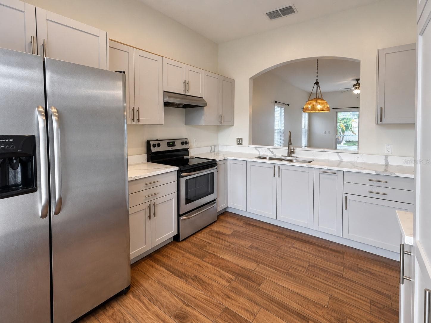 Single Family Residence at 111 CATTAIL CT, KISSIMMEE, photo 6 of 30