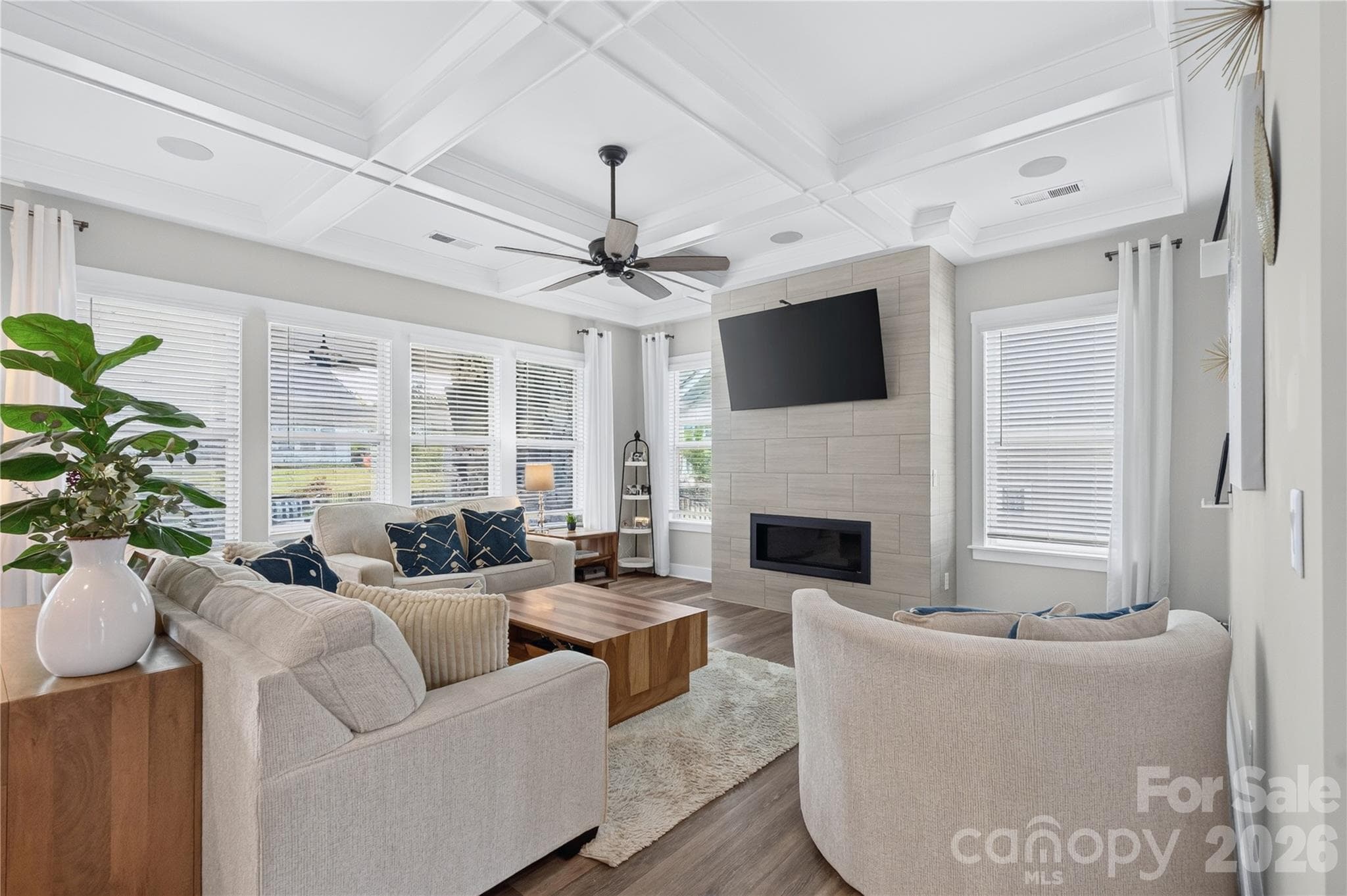 Single Family Residence at 2419 Paddlers Cove Drive, Clover, photo 19 of 48