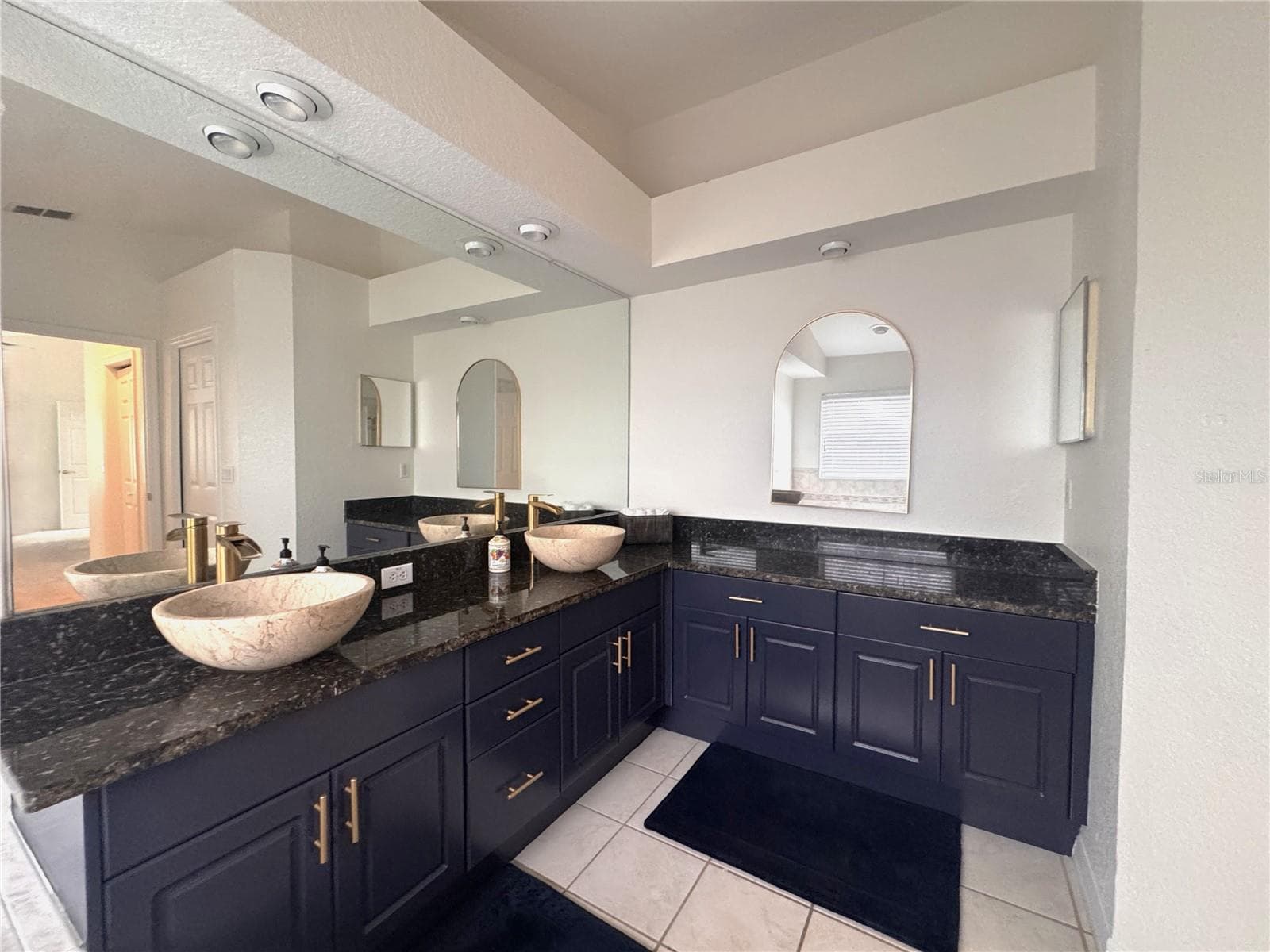 Single Family Residence at 12935 PINEFOREST WAY W, LARGO, photo 12 of 18