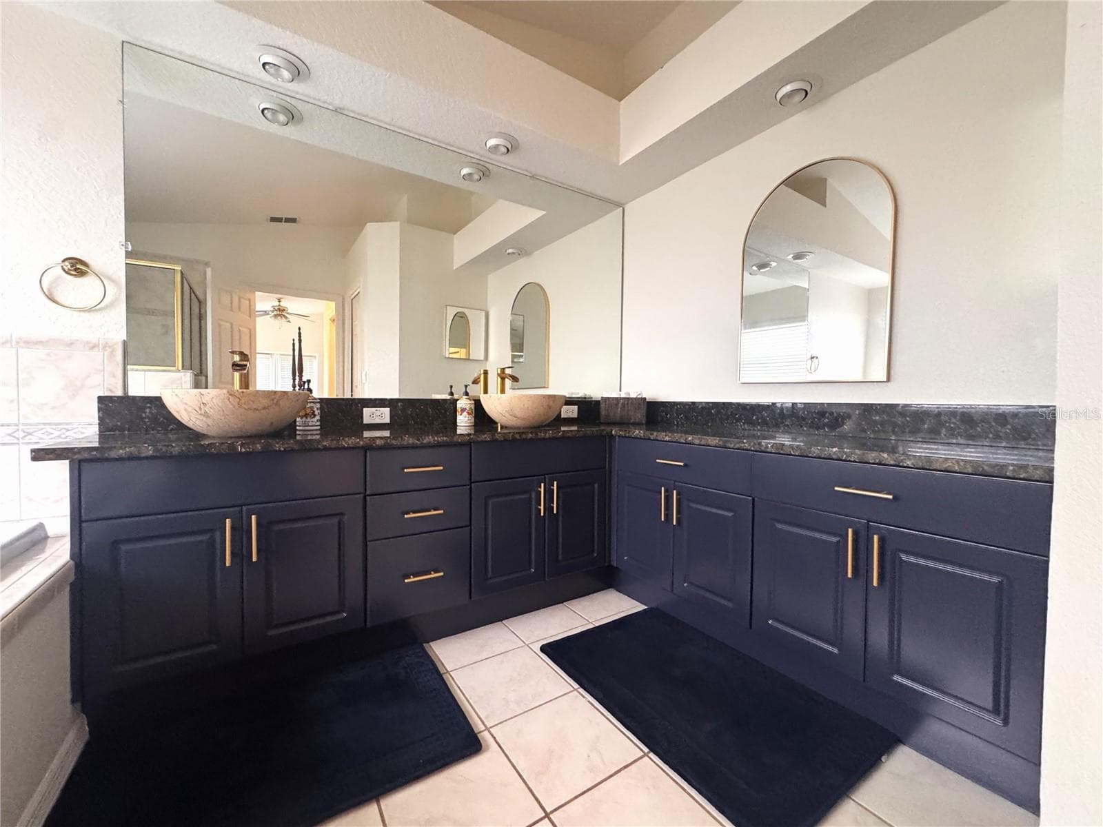 Single Family Residence at 12935 PINEFOREST WAY W, LARGO, photo 13 of 18
