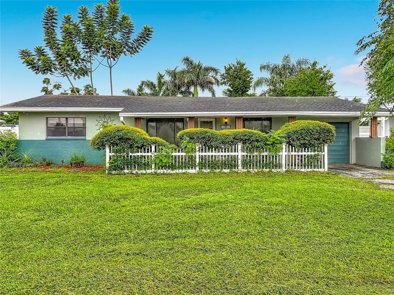 10862 102ND AVE