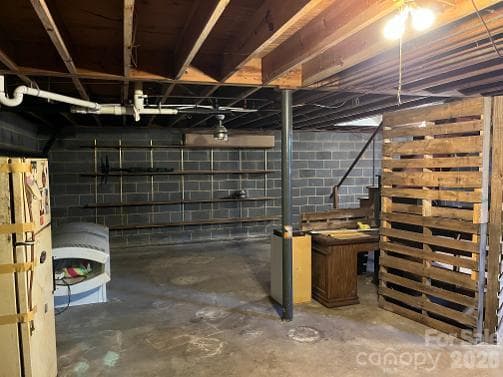 Single Family Residence at 1211 Sharon School Road, Stony Point, photo 20 of 26