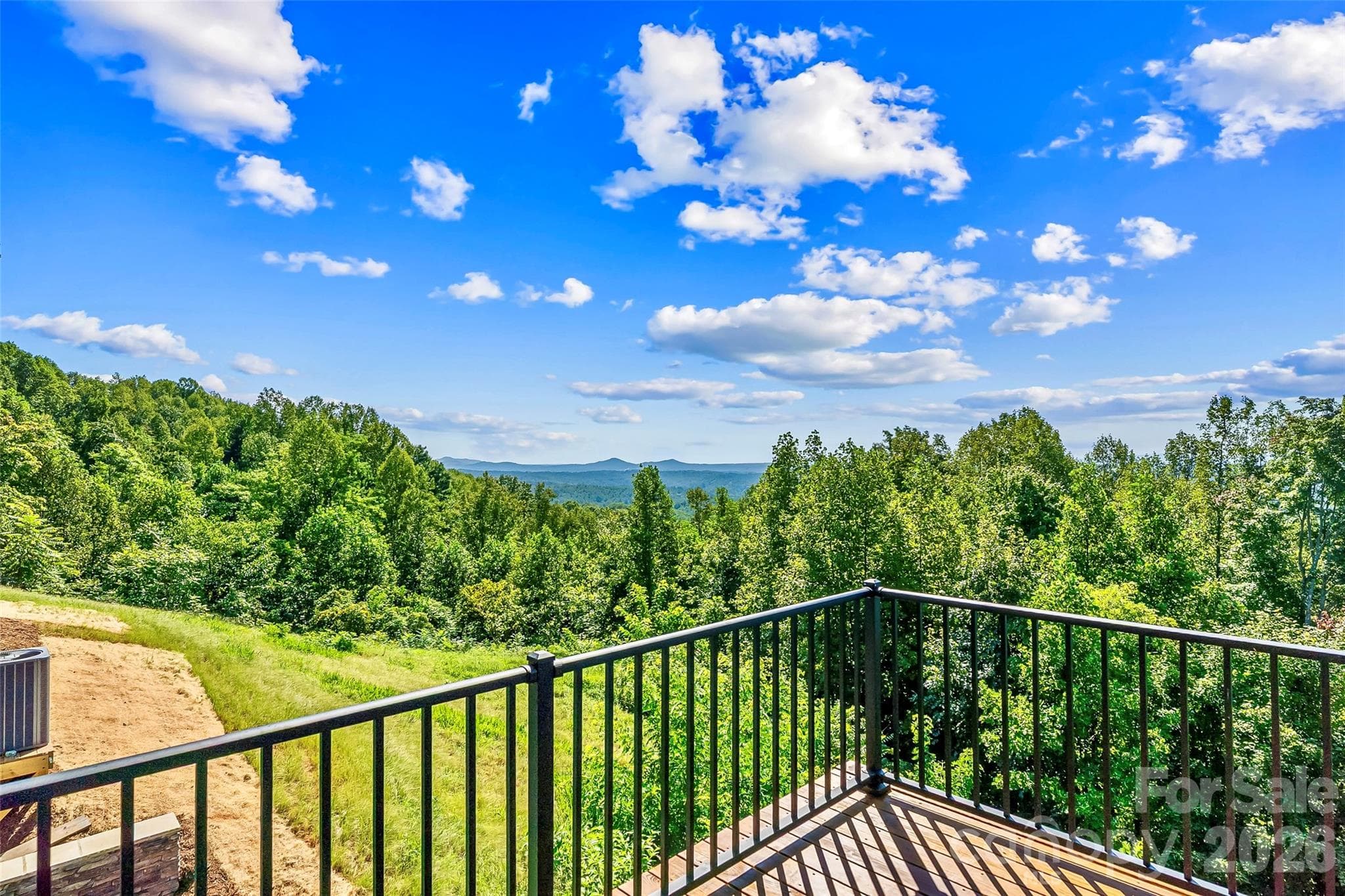 Incredible views are an ever-changing display of Mother Nature's beauty - 4898 Soaring Top Lane, Lenoir