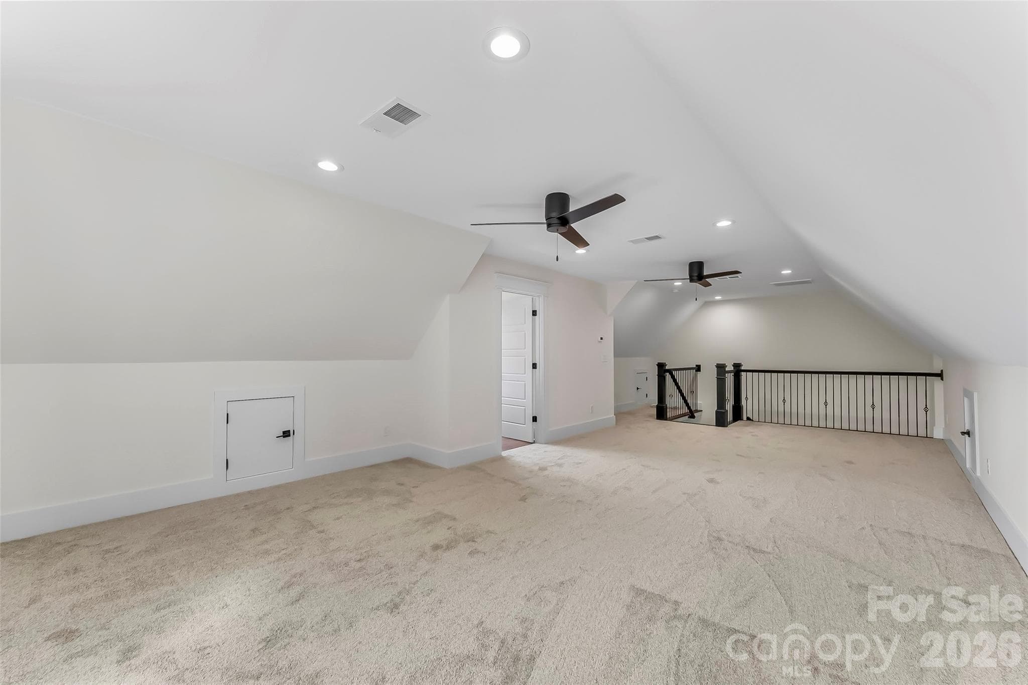 Finished room above garage with full bathroom - 4898 Soaring Top Lane, Lenoir