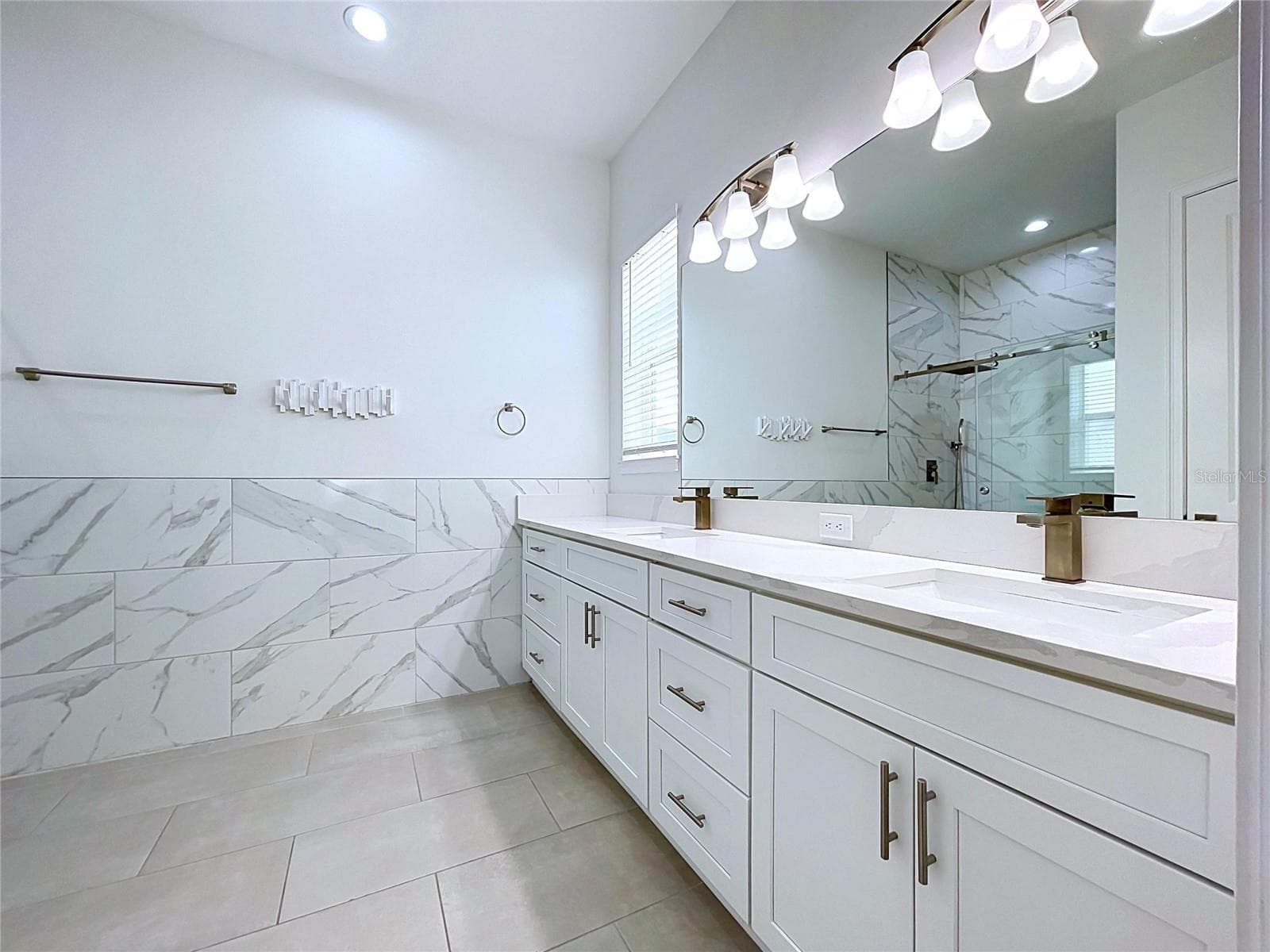 Townhouse at 3702 W ROLAND ST #3, TAMPA, photo 6 of 45