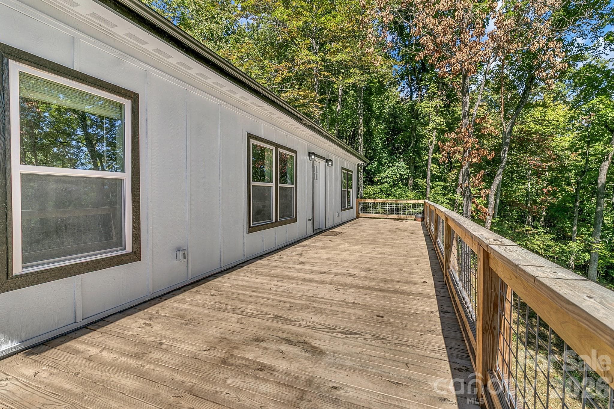 Single Family Residence at 135 Bald Eagle Drive, Hendersonville, photo 16 of 41