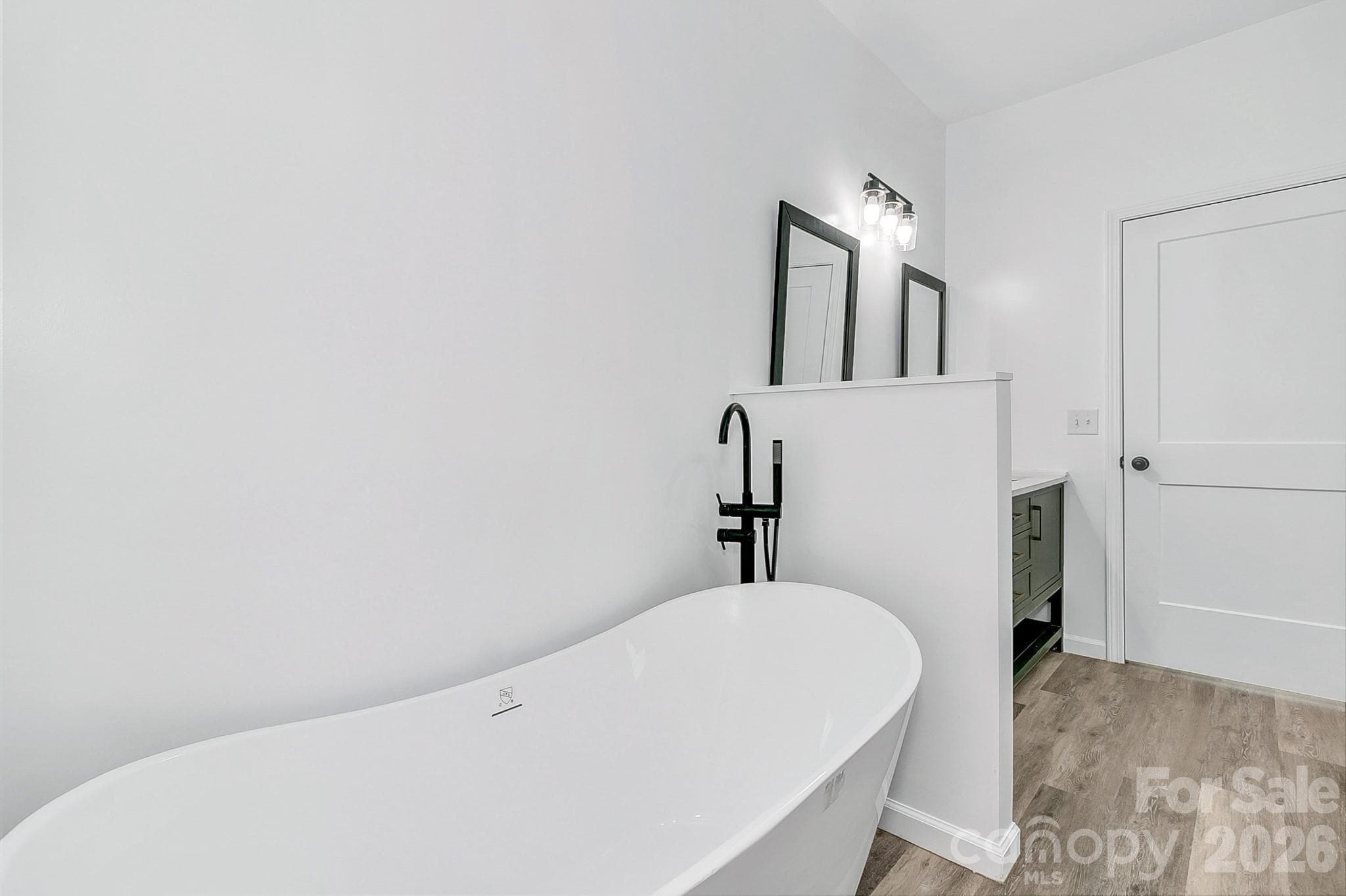 Single Family Residence at 135 Bald Eagle Drive, Hendersonville, photo 27 of 41