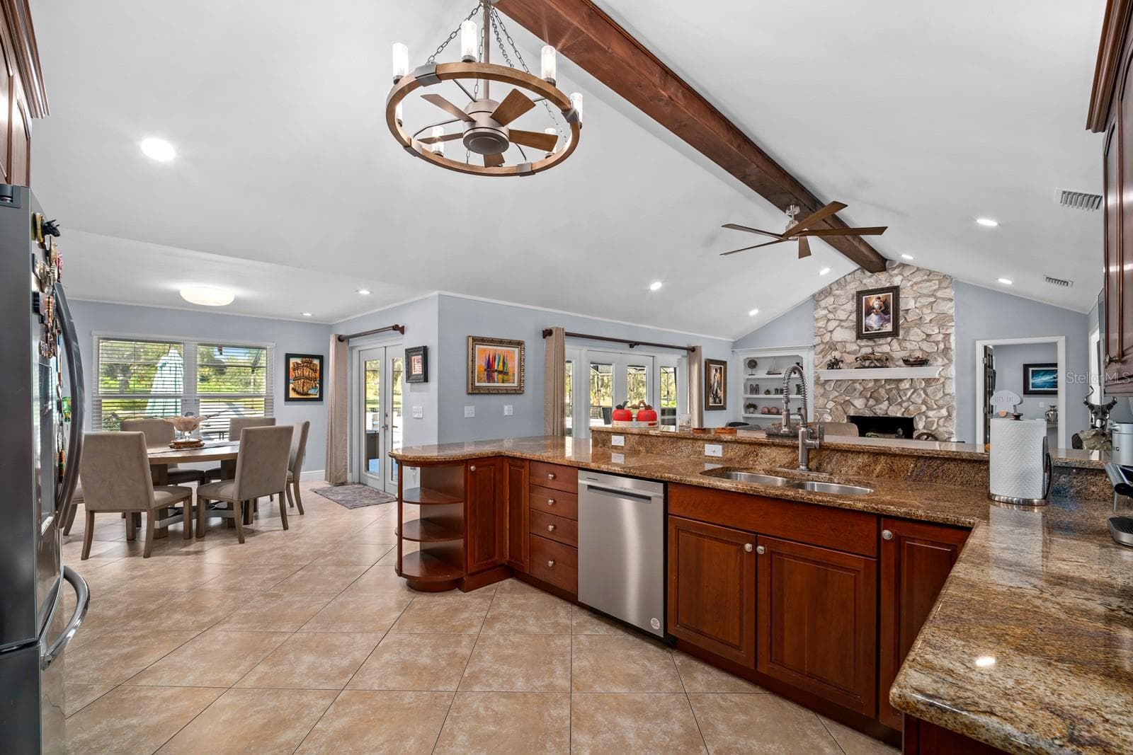 Single Family Residence at 2709 FAIRWAY VIEW DR, VALRICO, photo 8 of 36