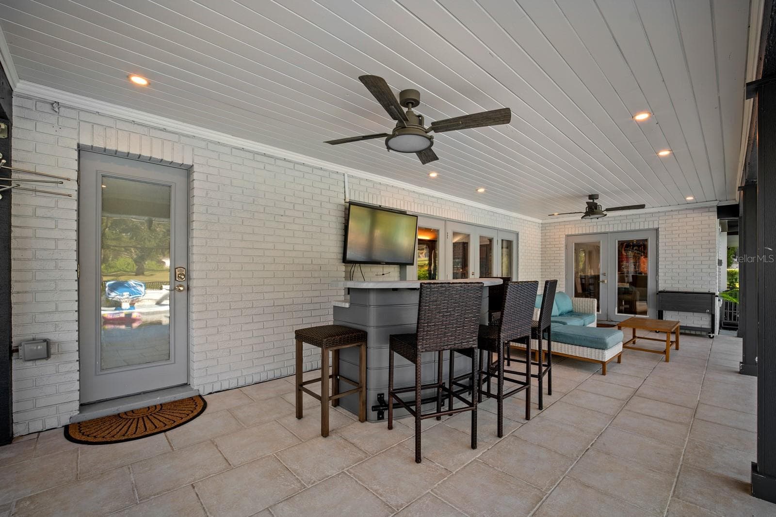 Single Family Residence at 2709 FAIRWAY VIEW DR, VALRICO, photo 24 of 36