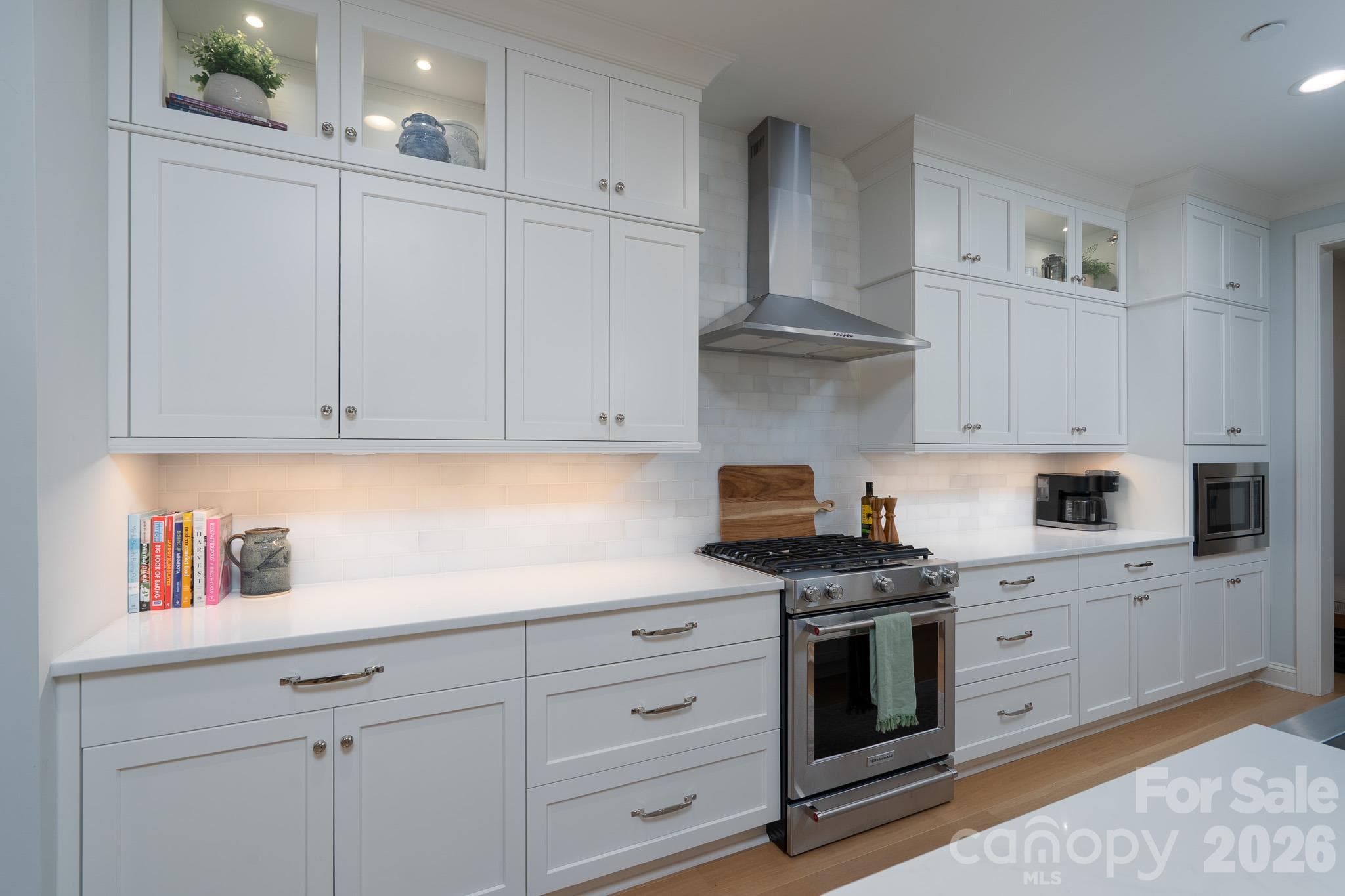Kitchen custom cabinetry - 9588 Pacing Lane NW, Concord